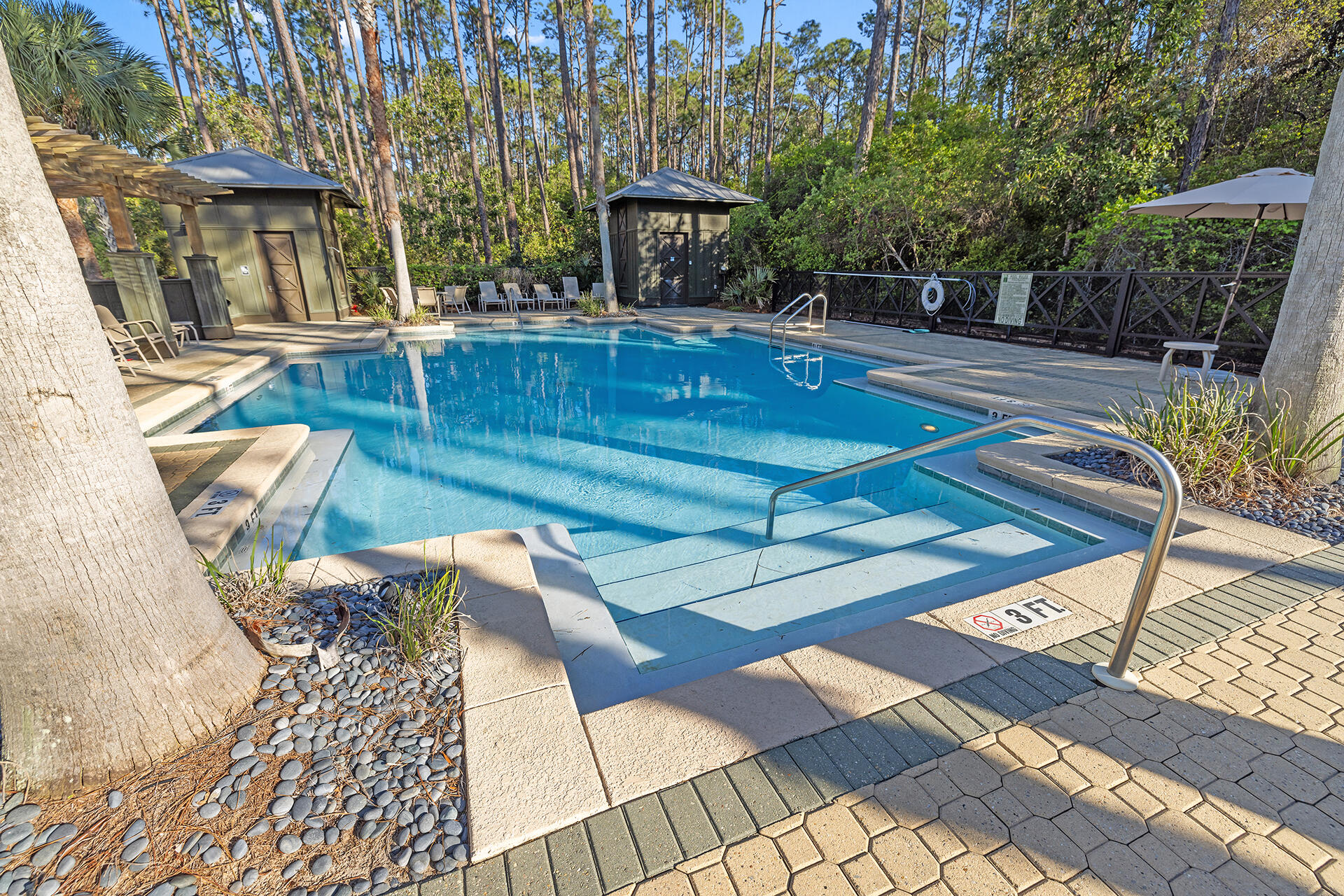 TREETOP VILLAGE - Residential