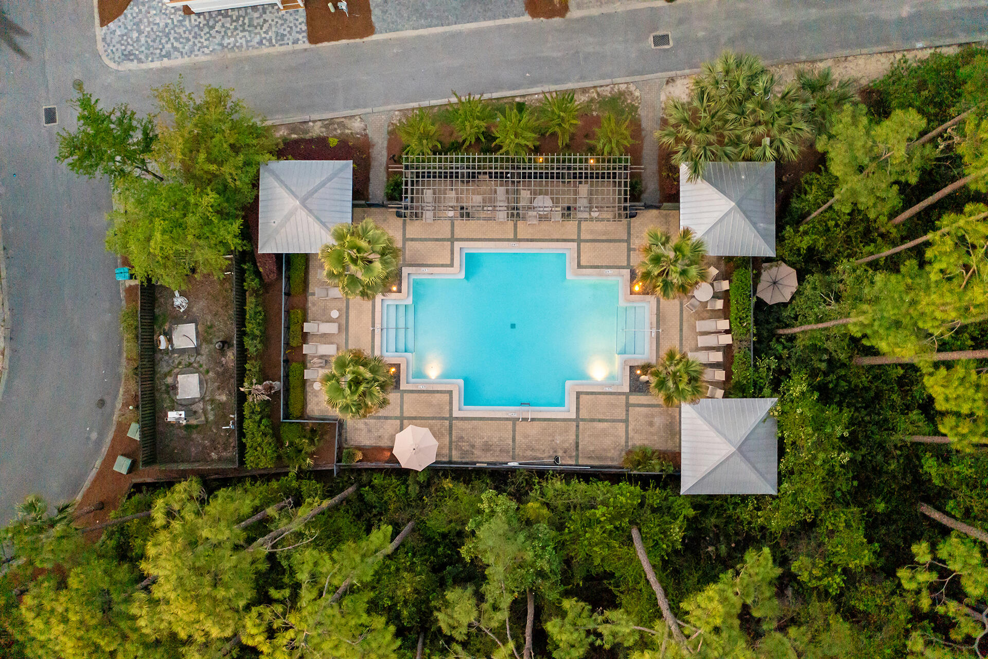 TREETOP VILLAGE - Residential