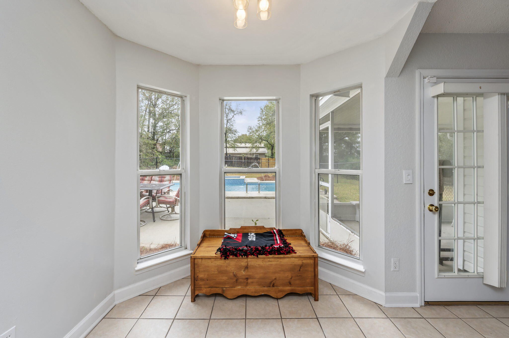 INDIAN TRAILS PH I E1/2 LOT 3 BLK C - Residential