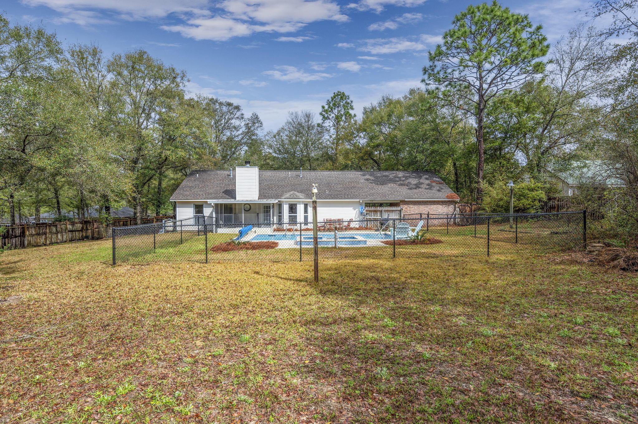 INDIAN TRAILS PH I E1/2 LOT 3 BLK C - Residential