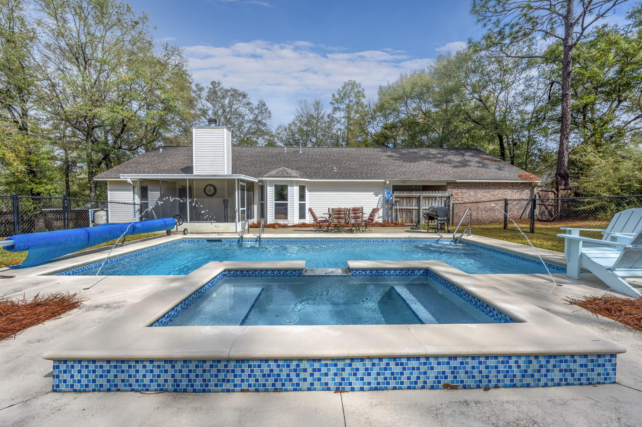 INDIAN TRAILS PH I E1/2 LOT 3 BLK C - Residential