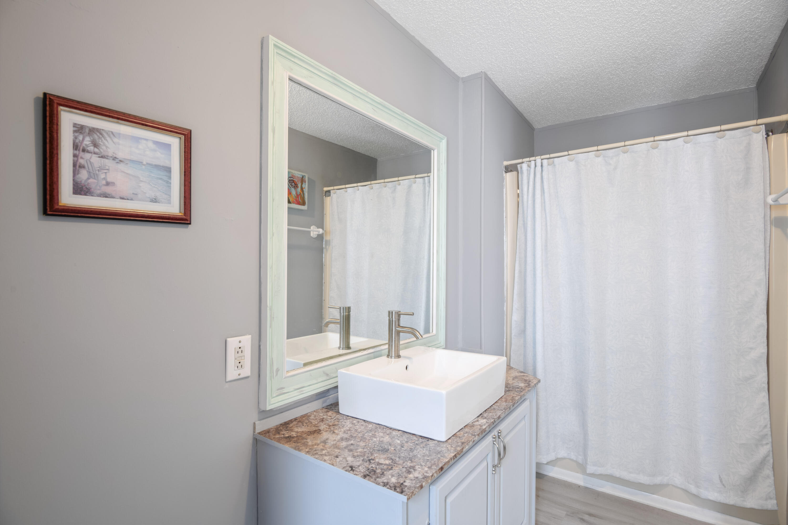 SAND DOLLAR ESTATES - Residential