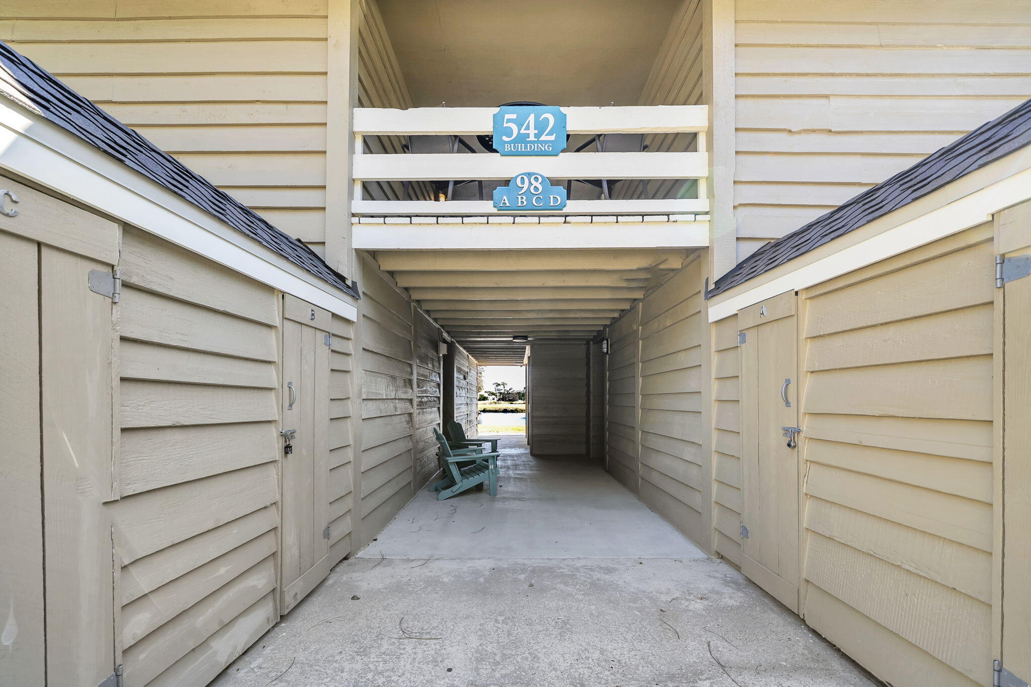 SEASCAPE CONDO GARDEN VILLA - Residential