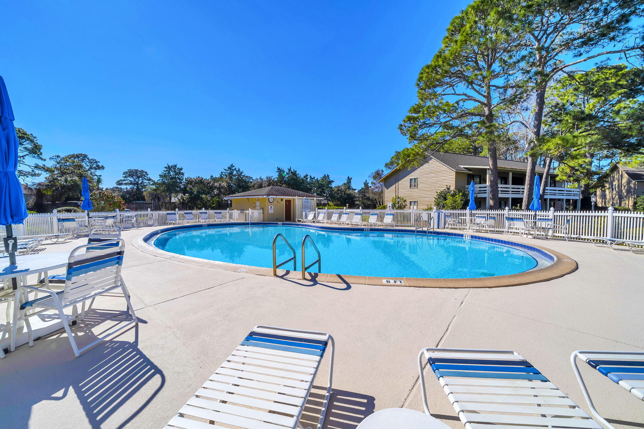 SEASCAPE CONDO GARDEN VILLA - Residential