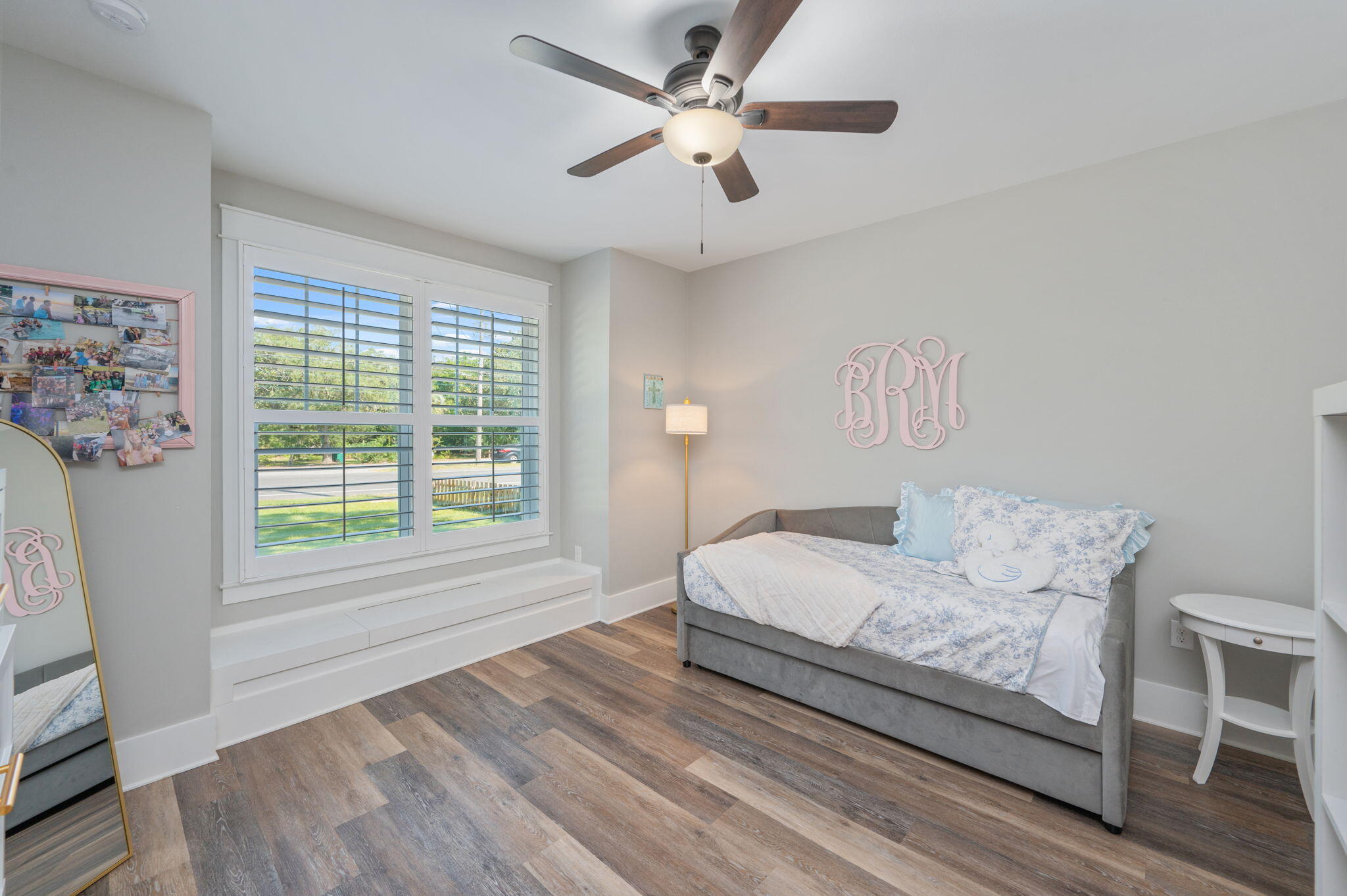 Bootyville Estates - Residential