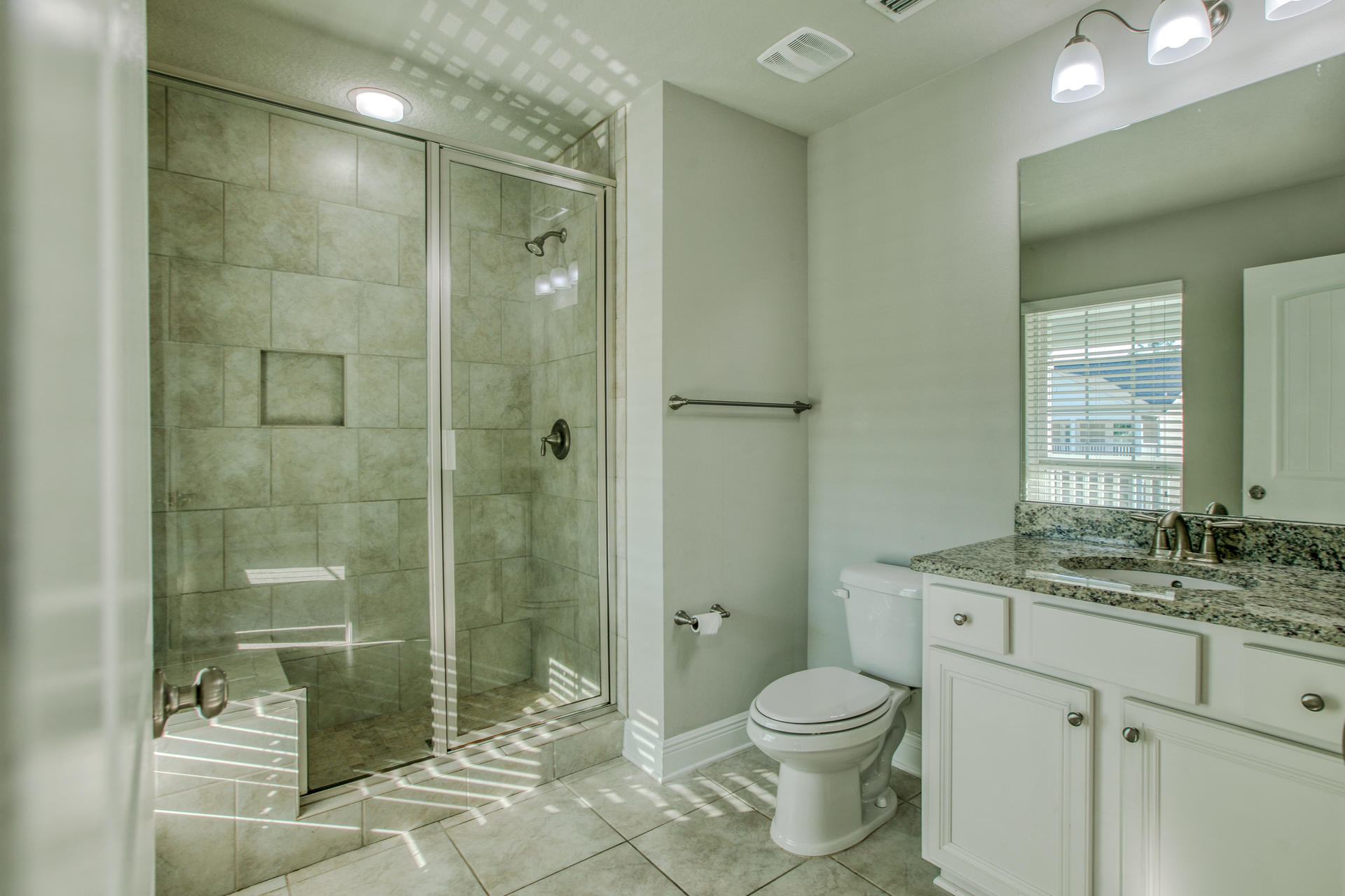 TRANQUILITY BY THE BAY - Residential