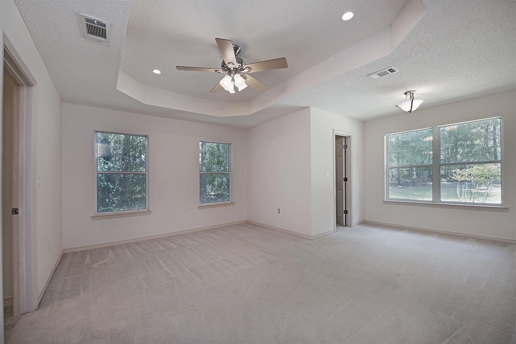 SPRING HOLLOW ESTATES - Residential