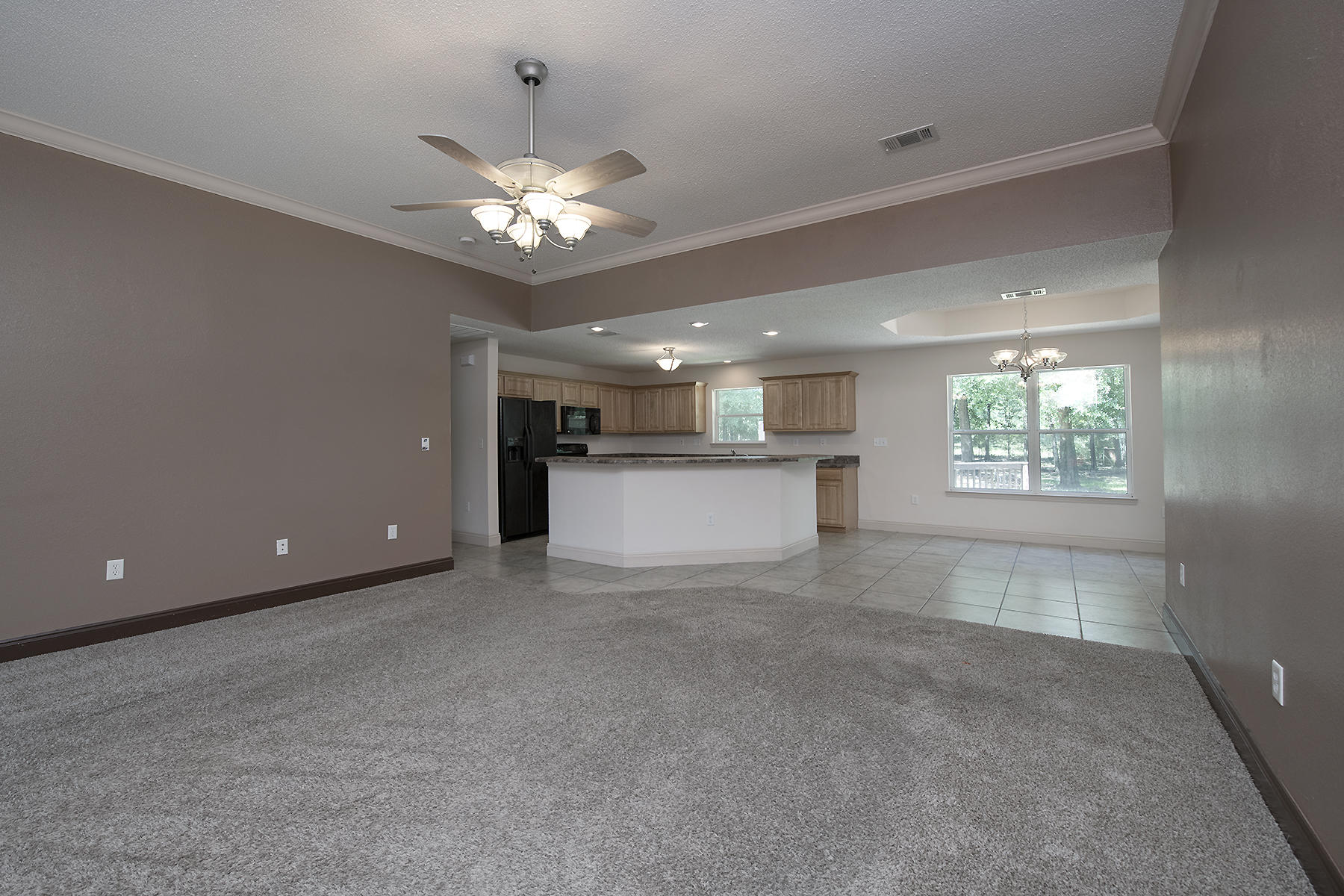 SPRING HOLLOW ESTATES - Residential