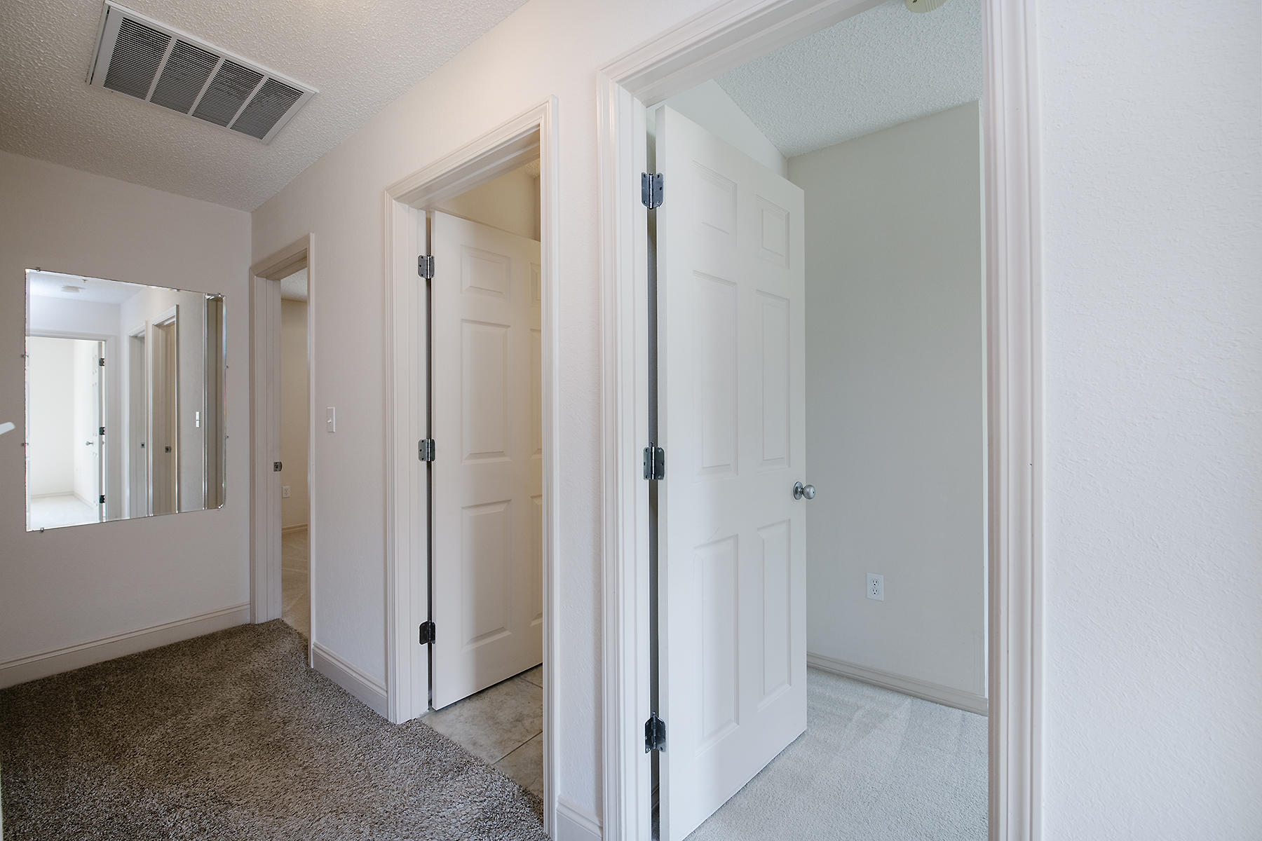 SPRING HOLLOW ESTATES - Residential