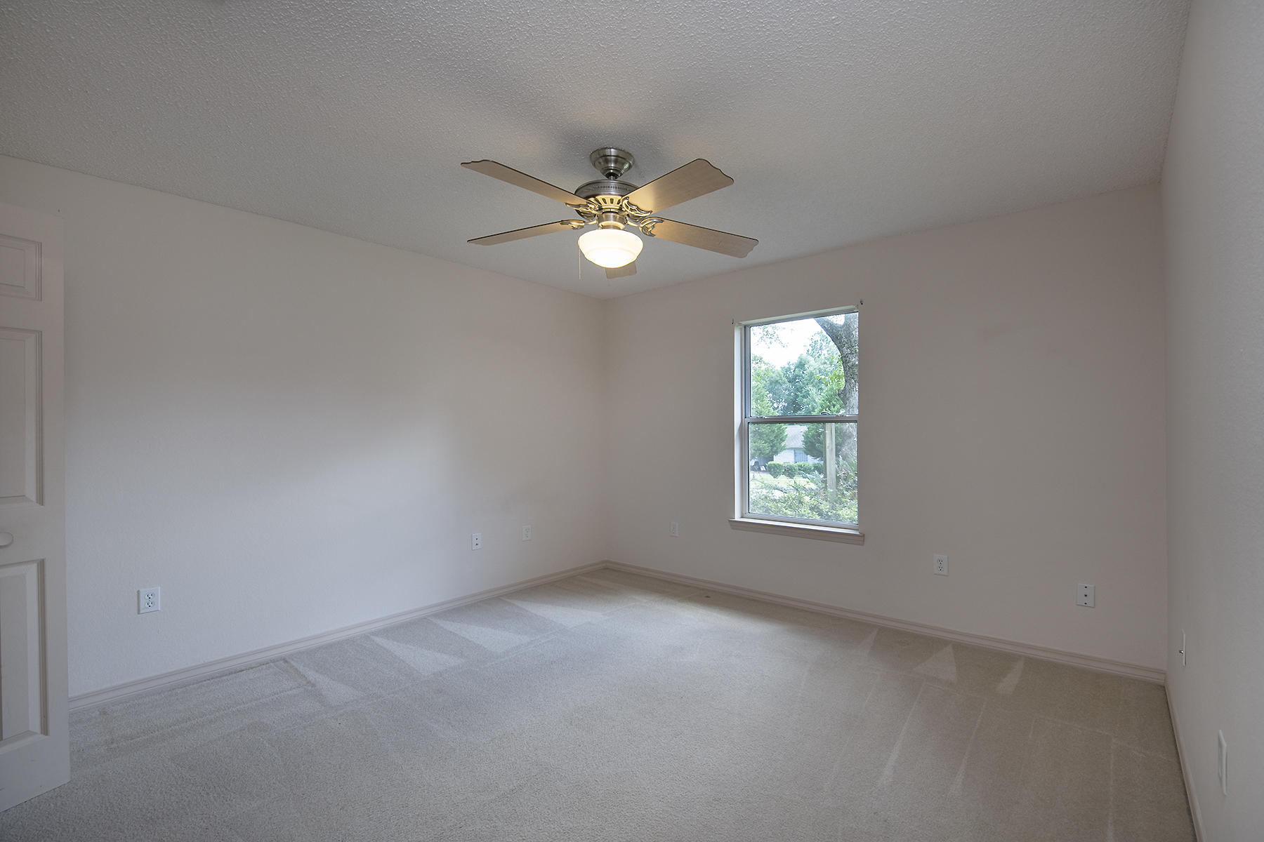 SPRING HOLLOW ESTATES - Residential