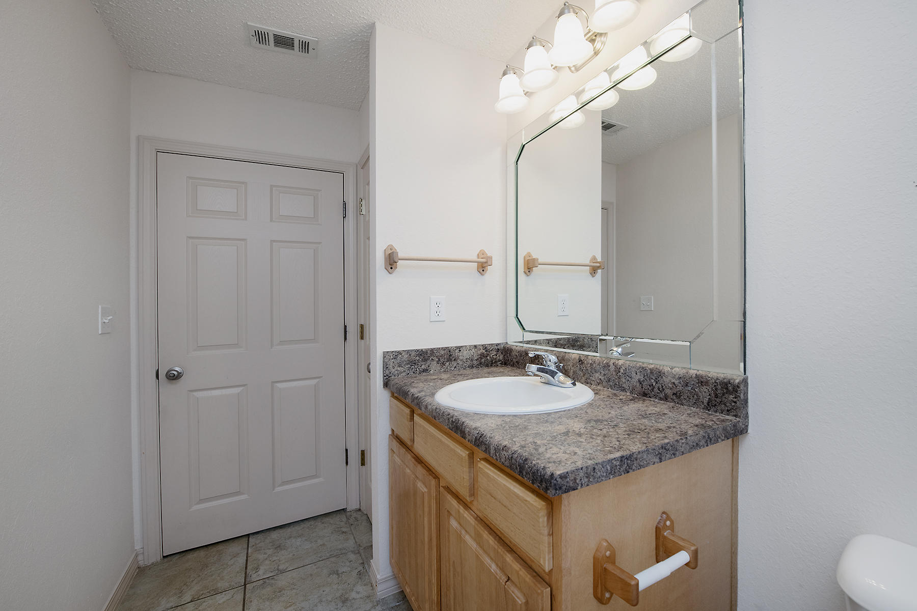 SPRING HOLLOW ESTATES - Residential
