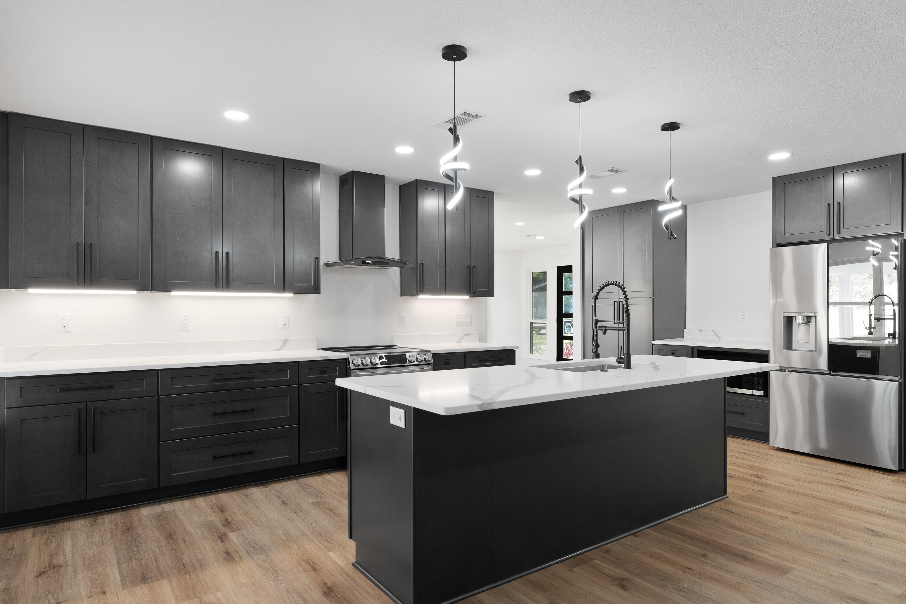 Kenwood/Country Club Est - Residential