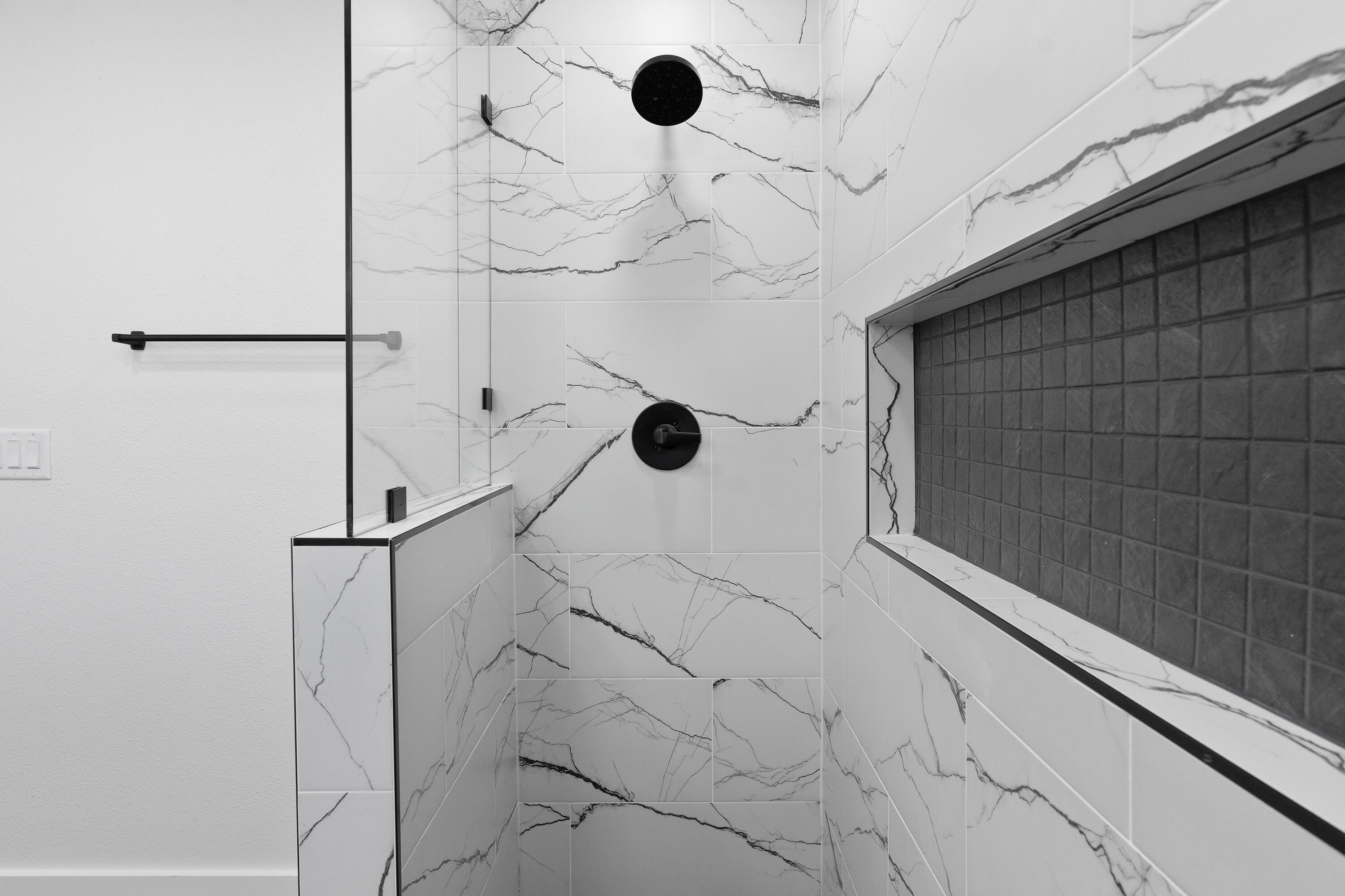 Kenwood/Country Club Est - Residential