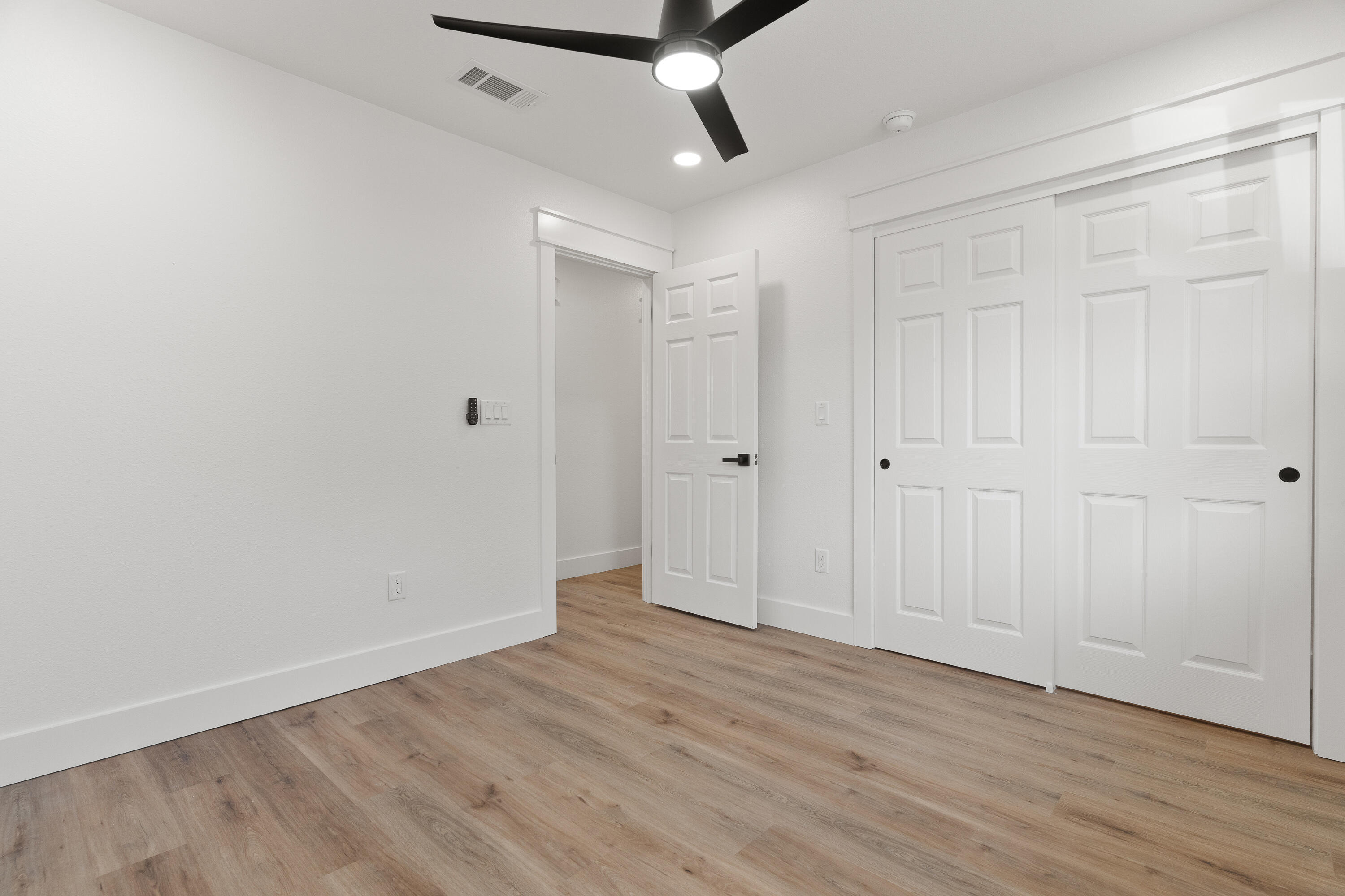 Kenwood/Country Club Est - Residential