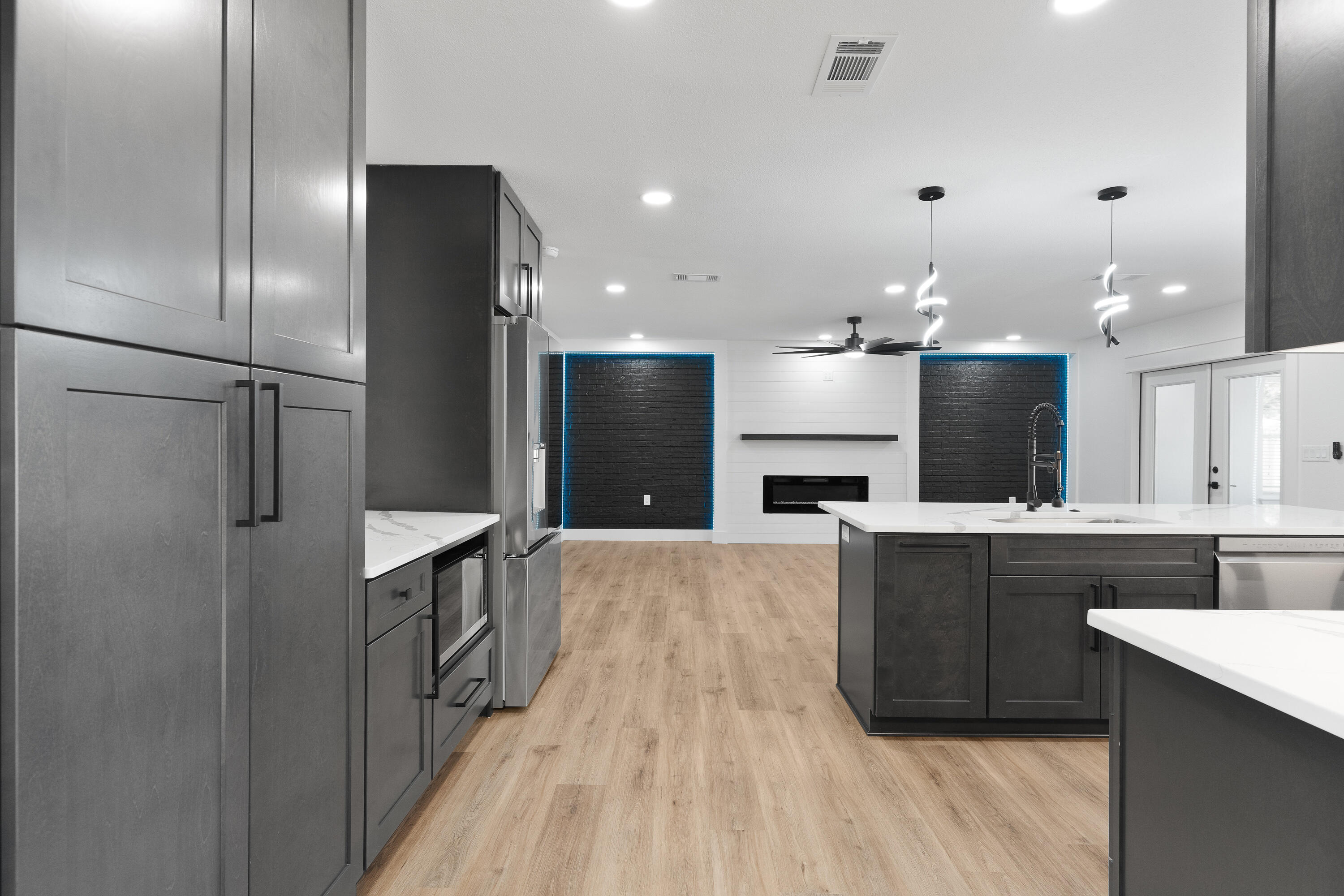 Kenwood/Country Club Est - Residential
