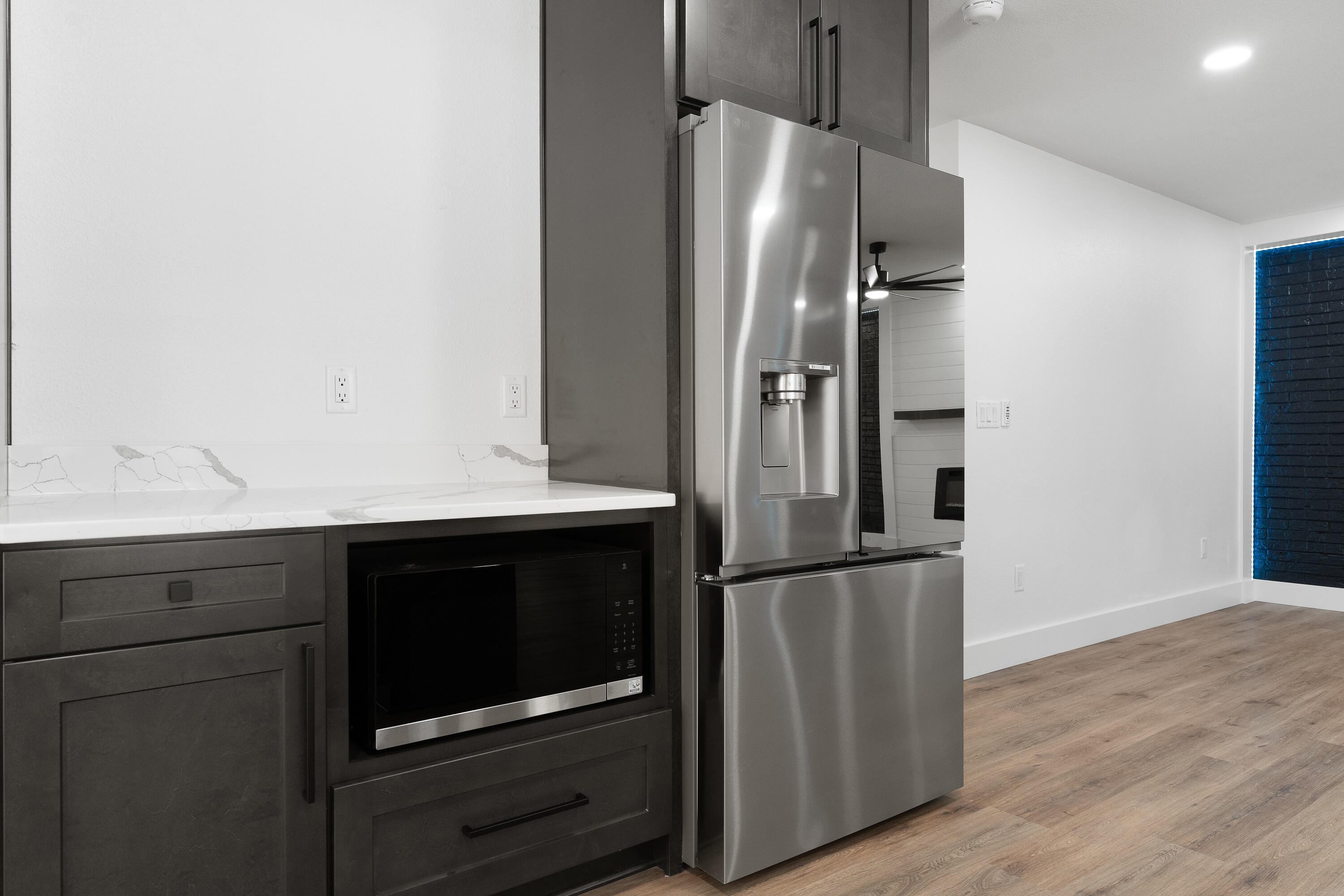 Kenwood/Country Club Est - Residential
