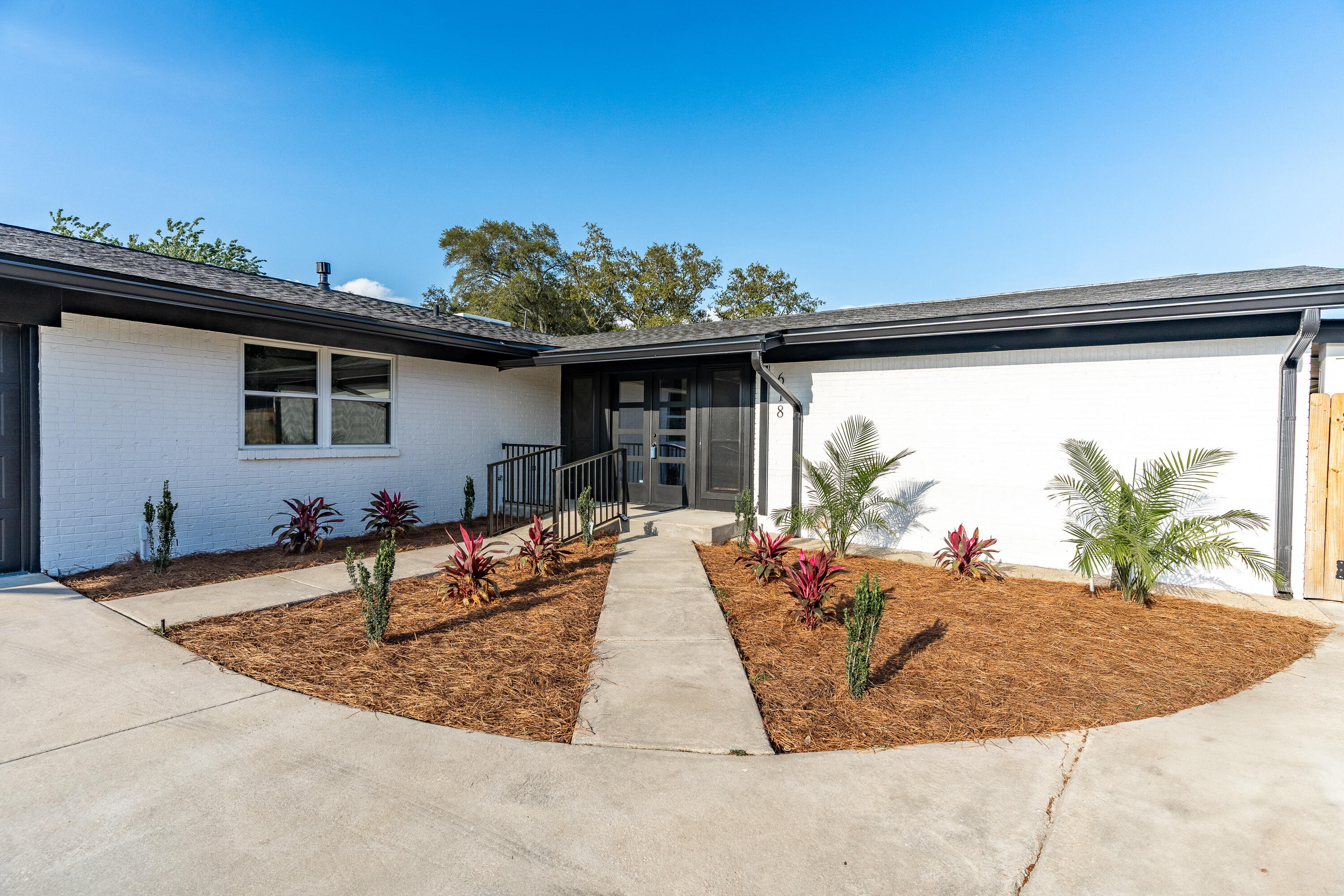 Kenwood/Country Club Est - Residential