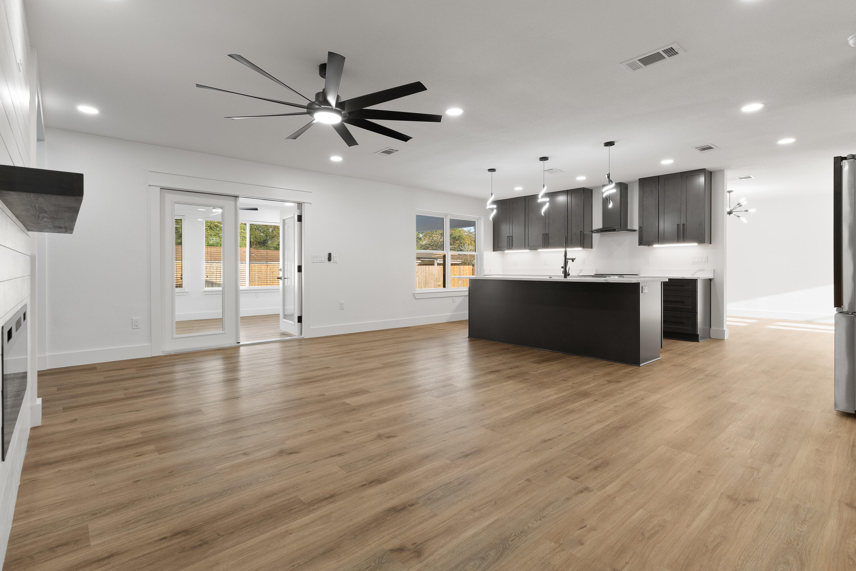 Kenwood/Country Club Est - Residential