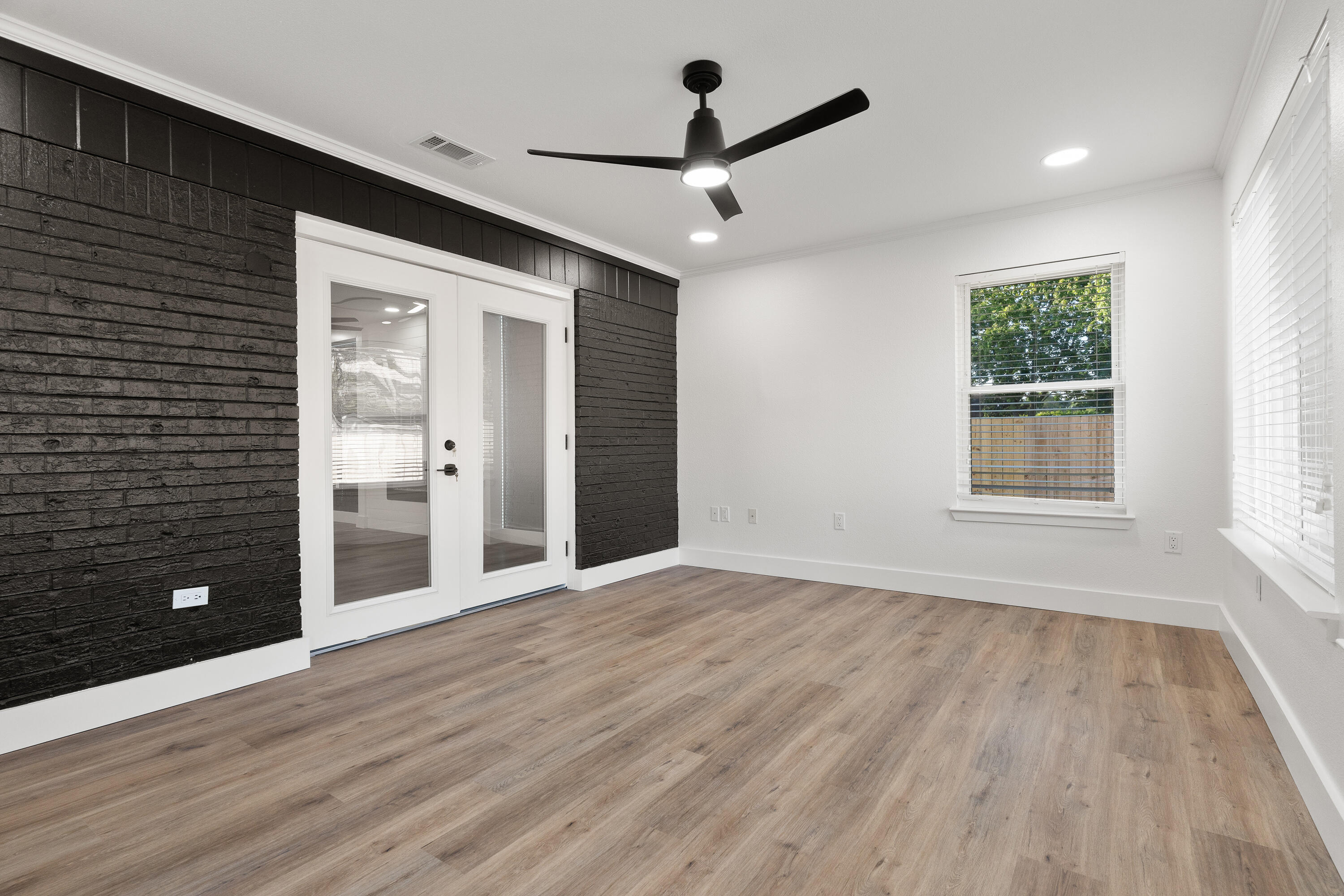 Kenwood/Country Club Est - Residential