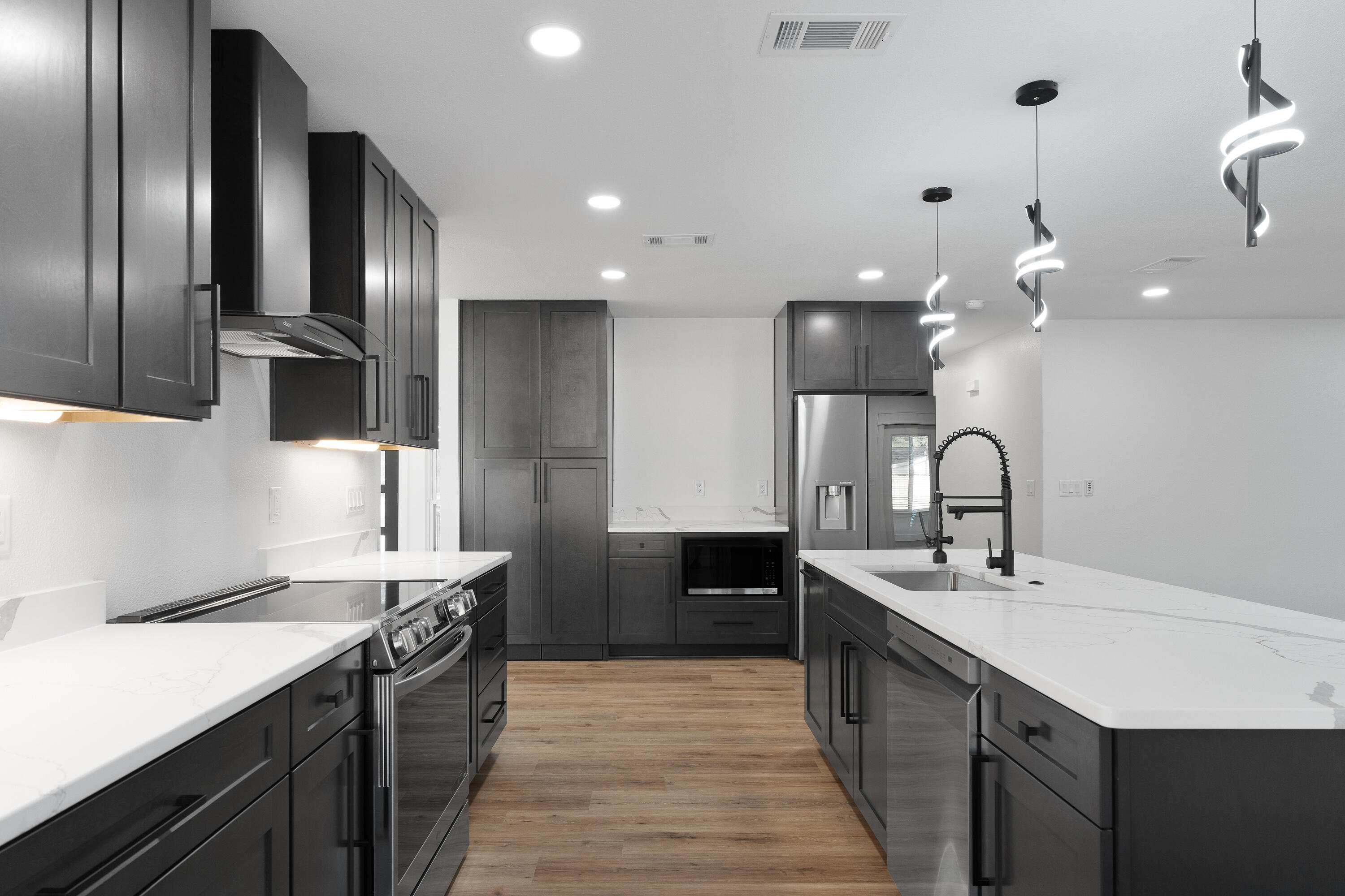 Kenwood/Country Club Est - Residential