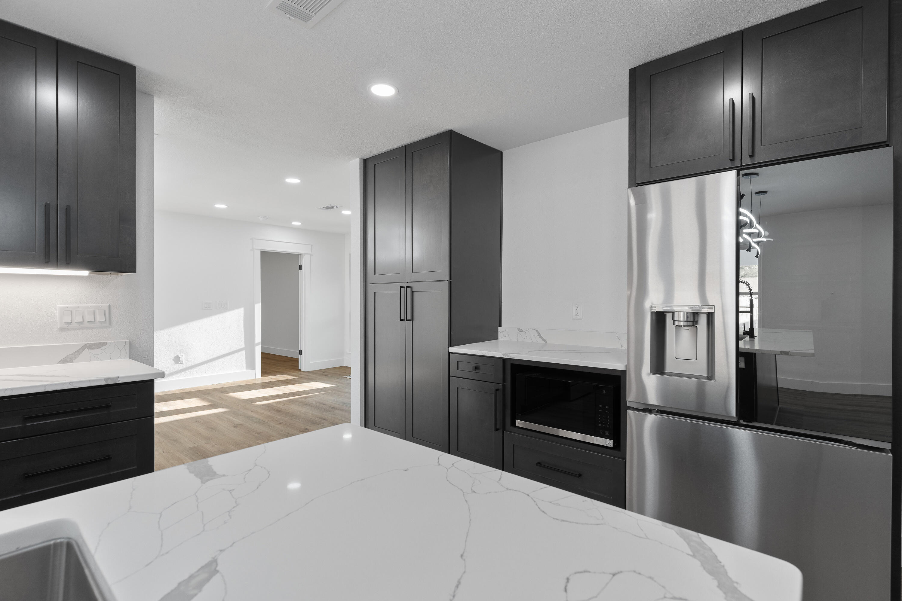 Kenwood/Country Club Est - Residential