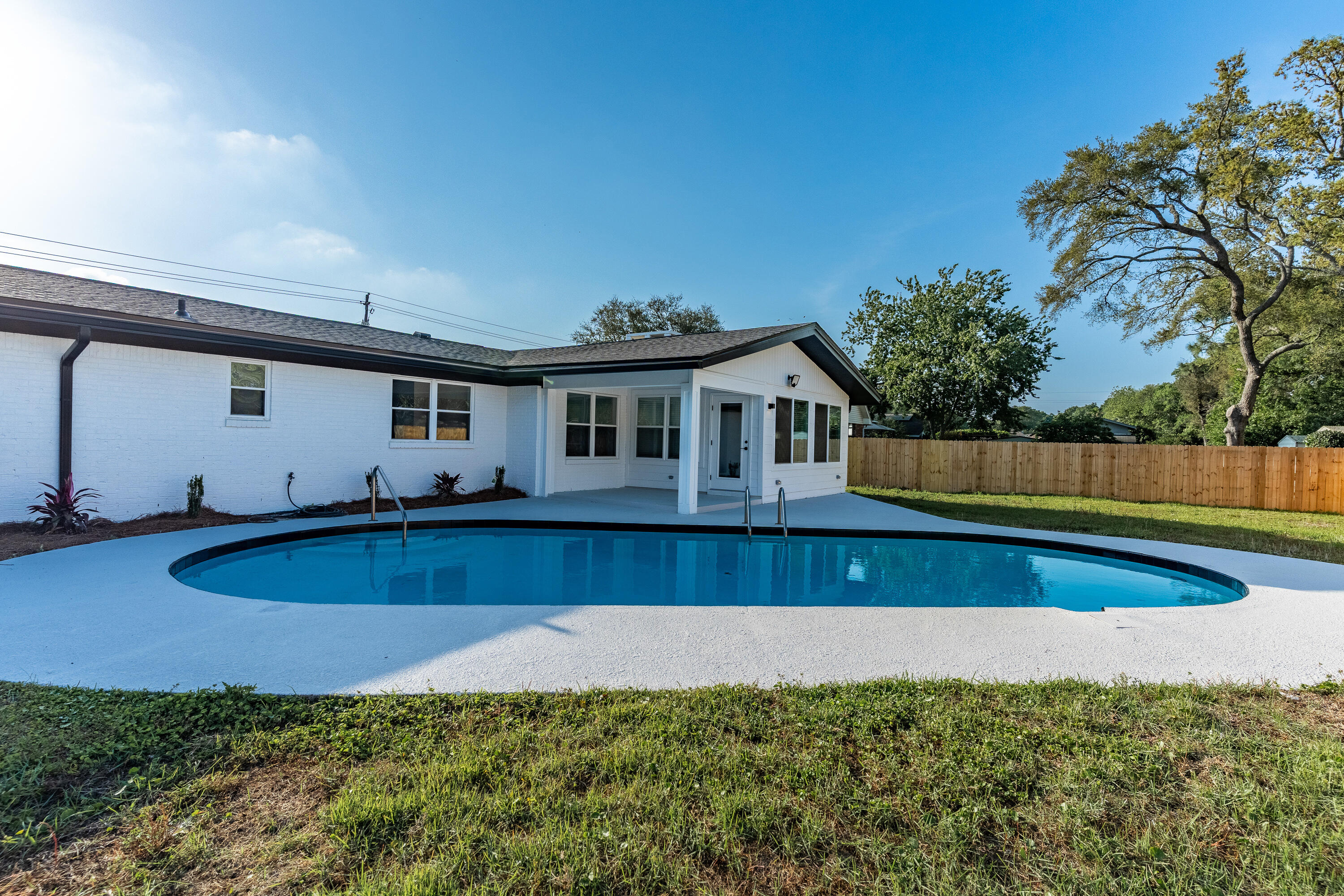 Kenwood/Country Club Est - Residential