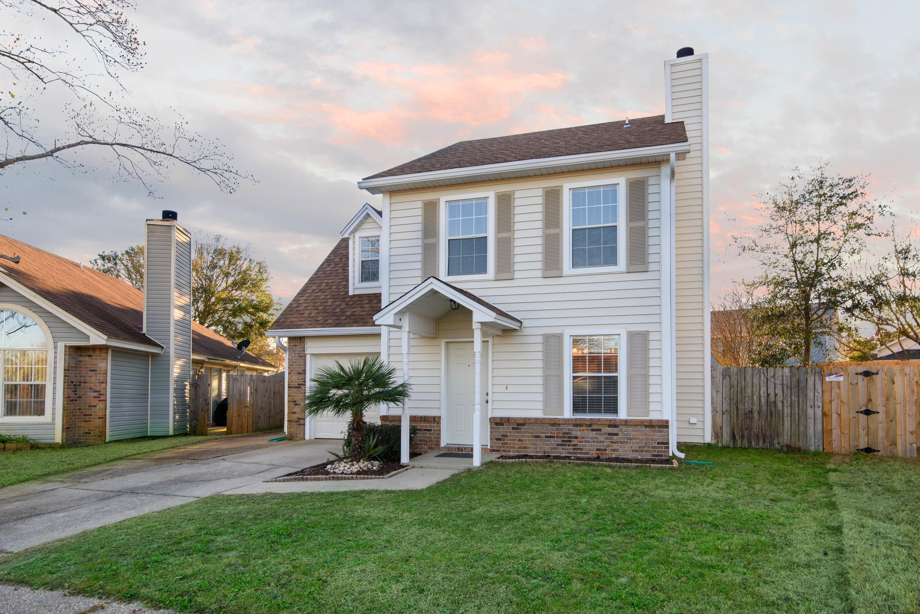 WOODLAND PARK ESTATES - Residential