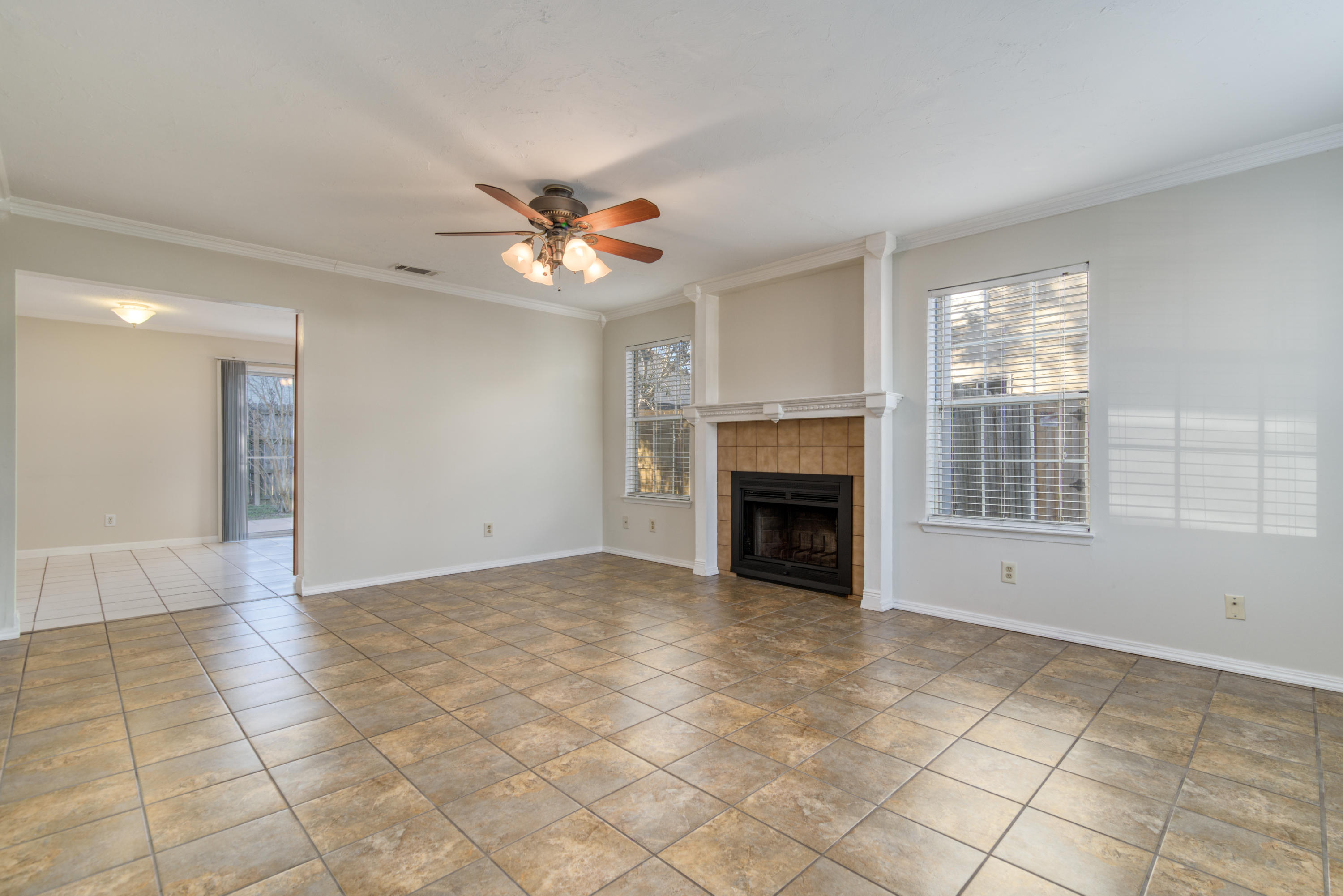 WOODLAND PARK ESTATES - Residential