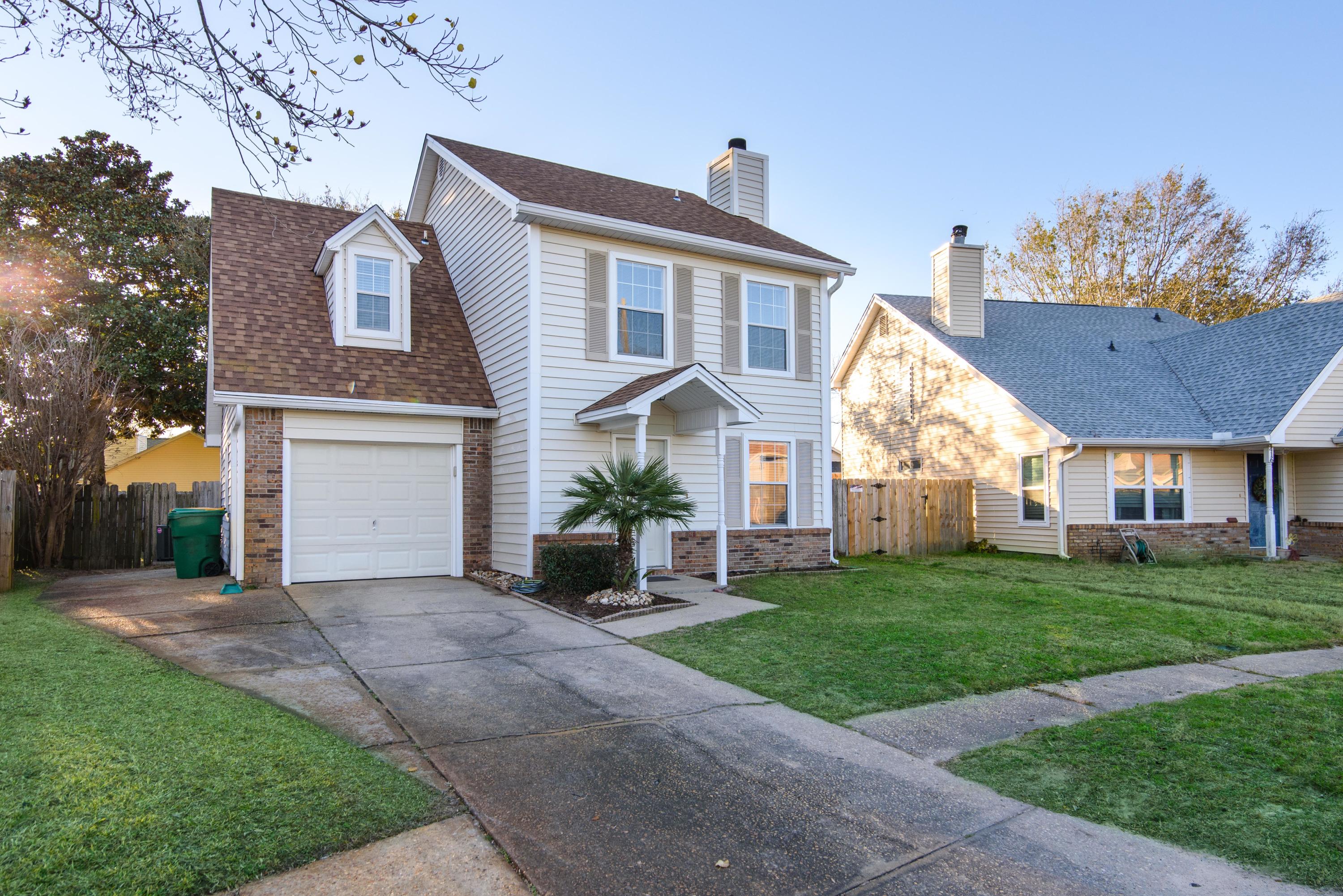 WOODLAND PARK ESTATES - Residential