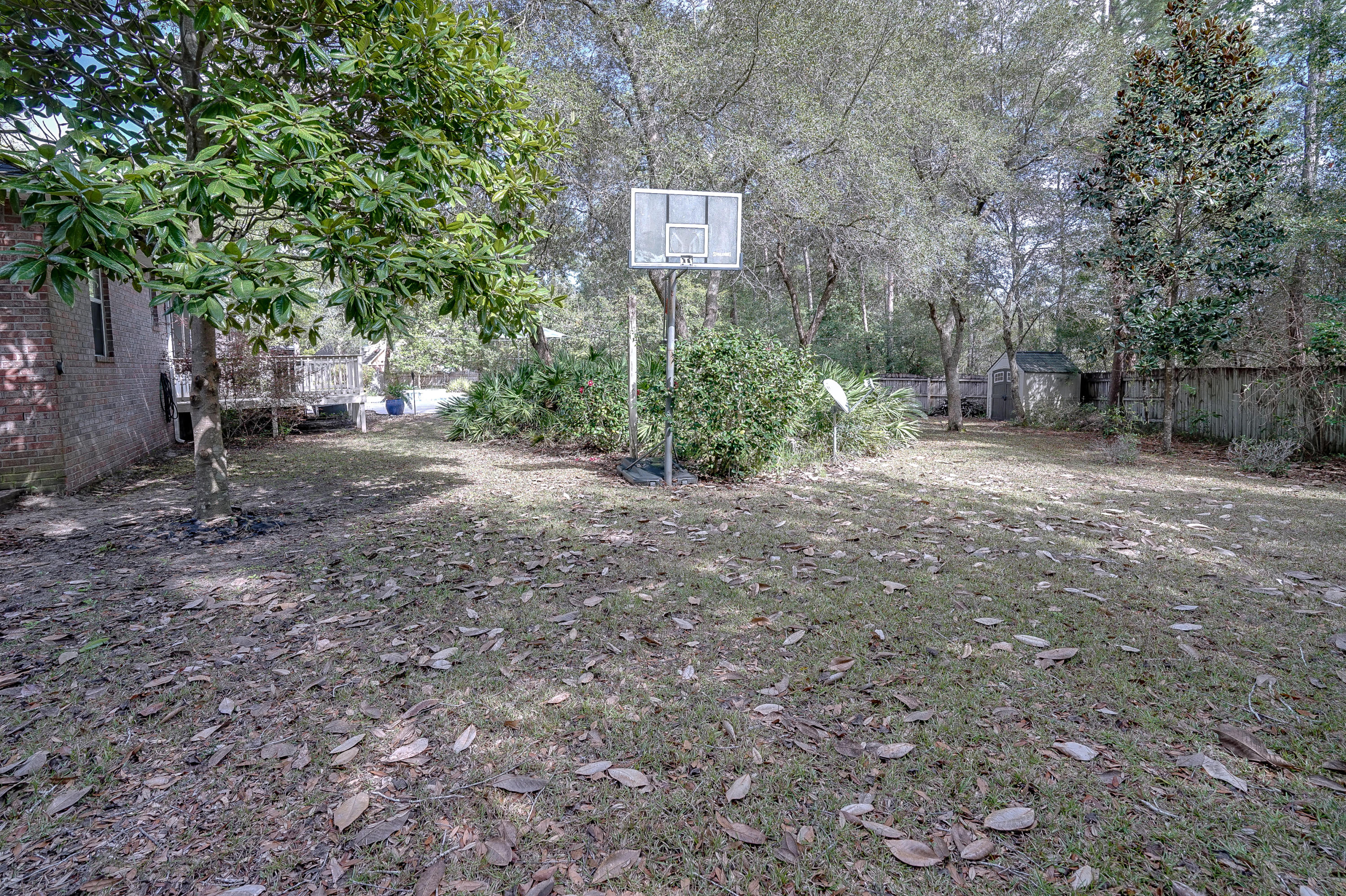 ROCKY BAYOU COUNTRY CLUB ESTATES 9 - Residential