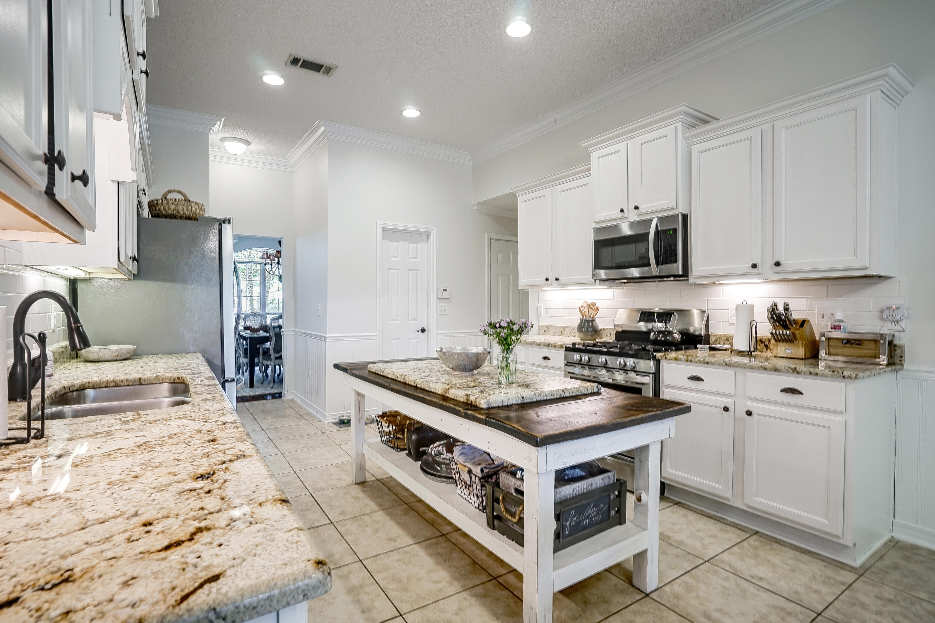 ROCKY BAYOU COUNTRY CLUB ESTATES 9 - Residential