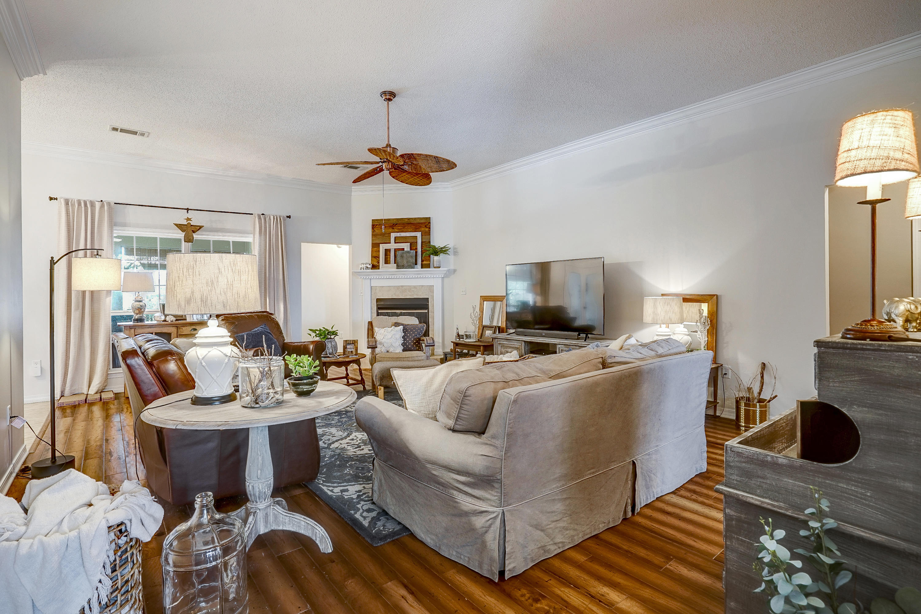 ROCKY BAYOU COUNTRY CLUB ESTATES 9 - Residential