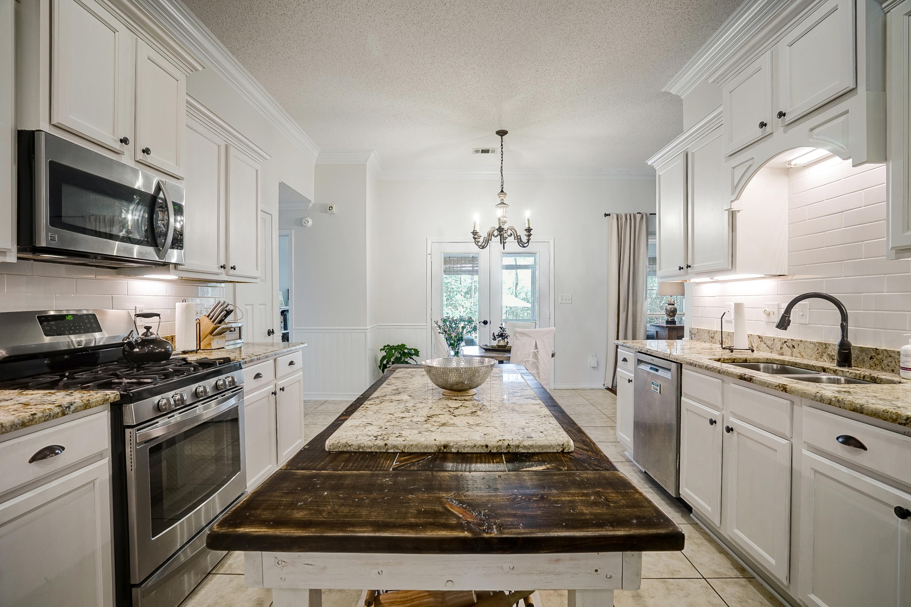ROCKY BAYOU COUNTRY CLUB ESTATES 9 - Residential