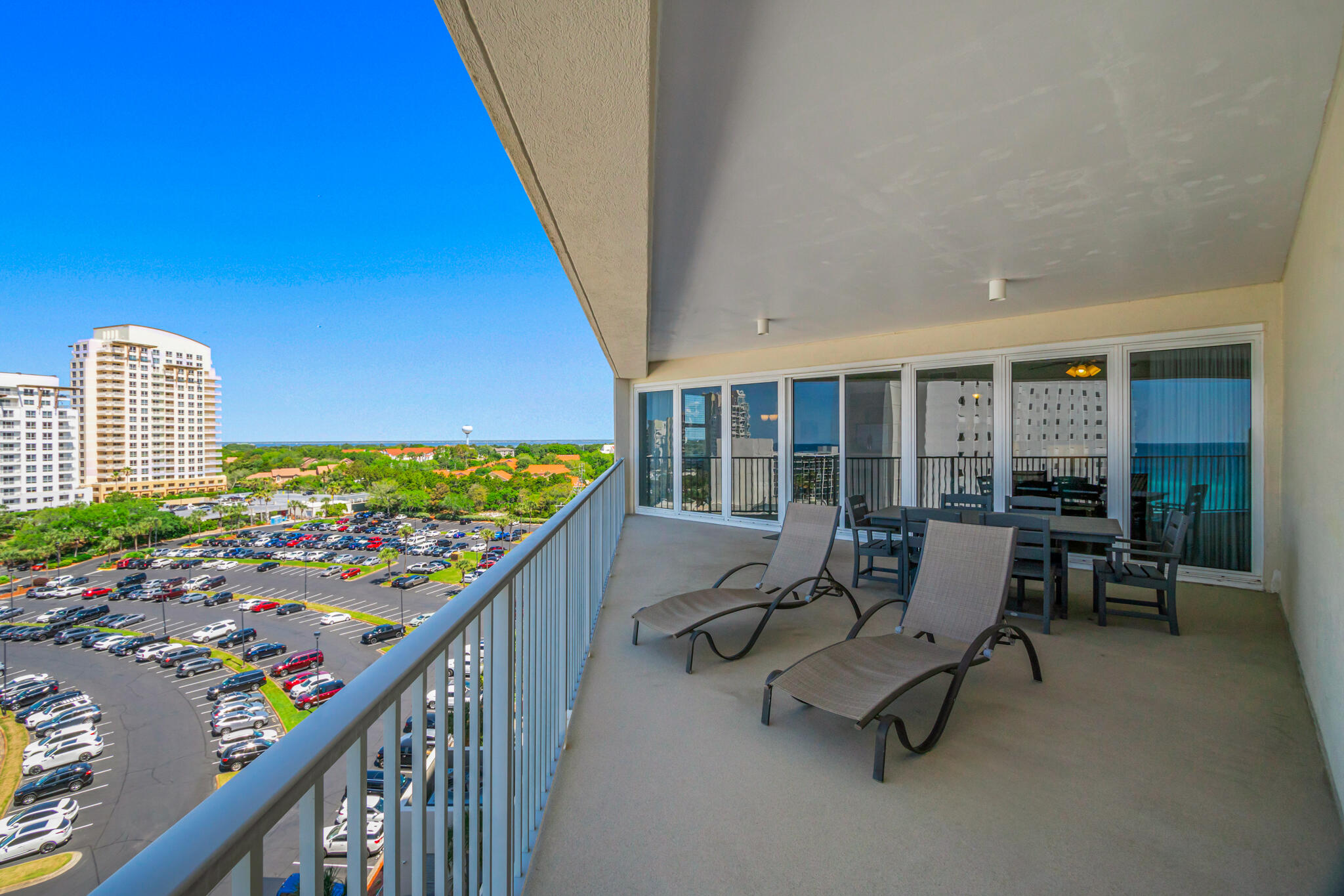 TIDES AT TOPS'L - Residential
