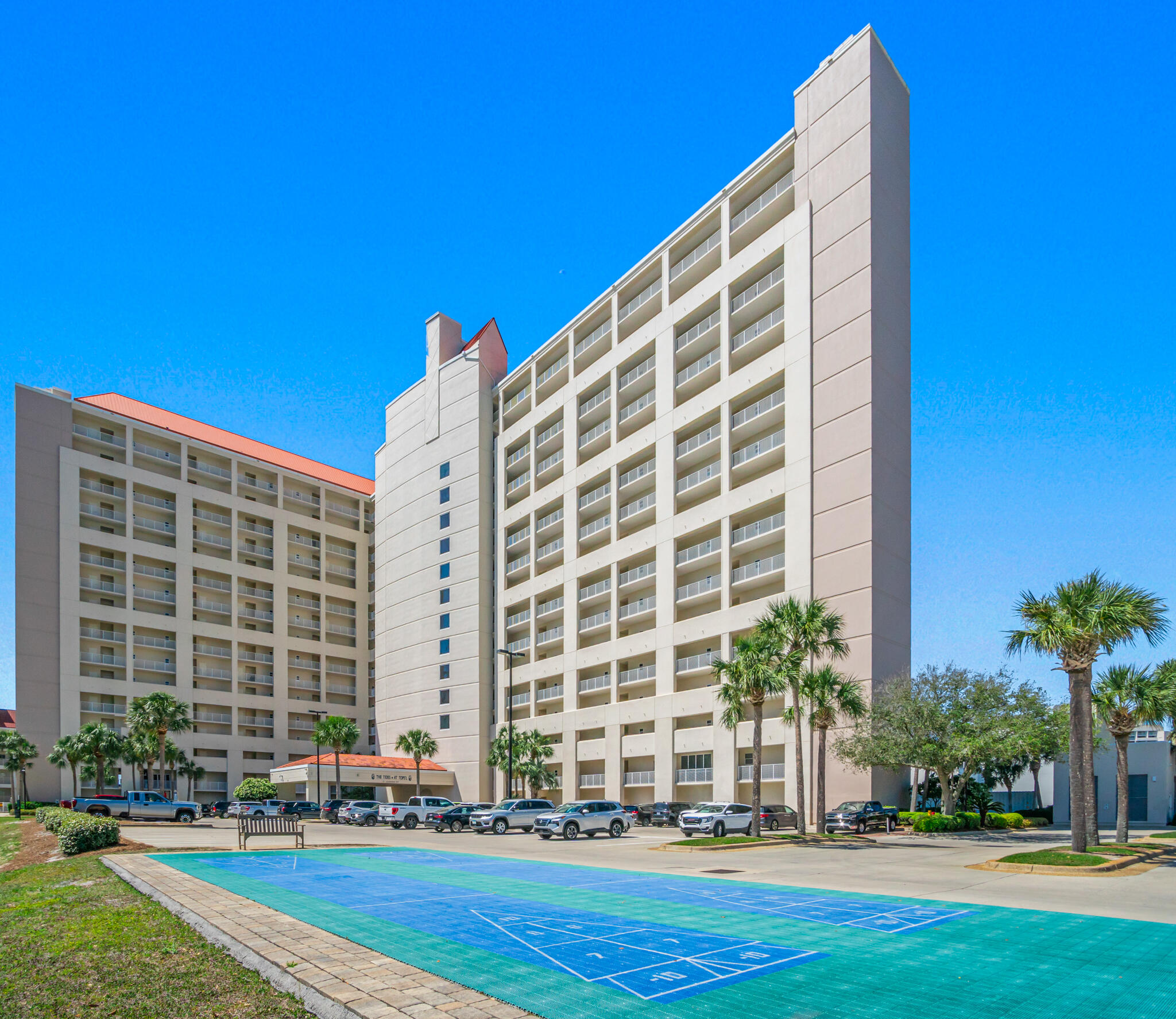 TIDES AT TOPS'L - Residential