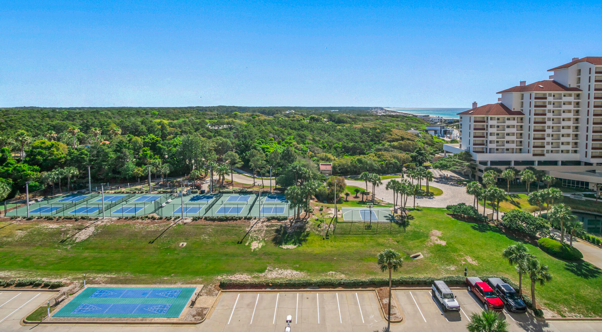 TIDES AT TOPS'L - Residential