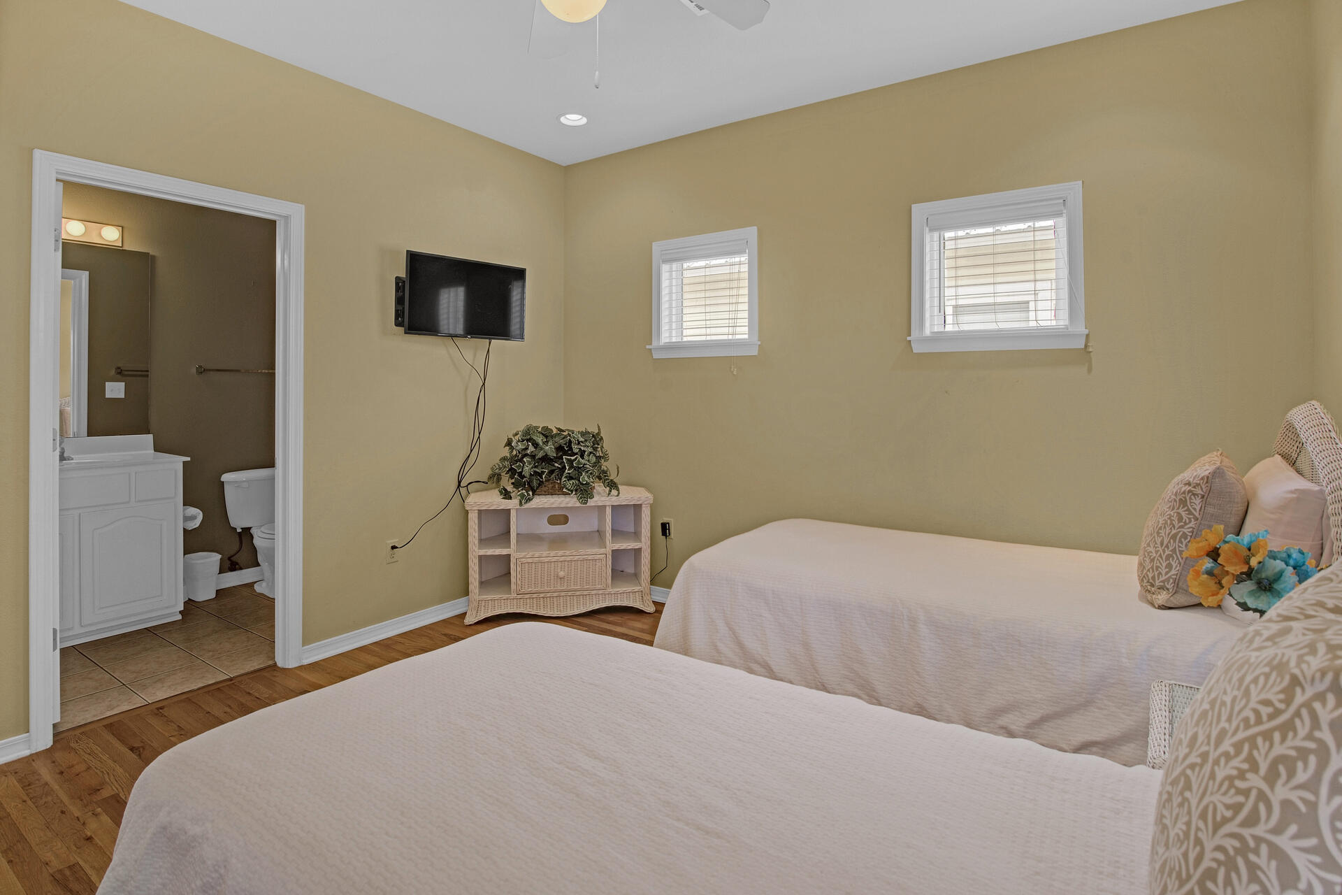 GULFSIDE COTTAGES - Residential