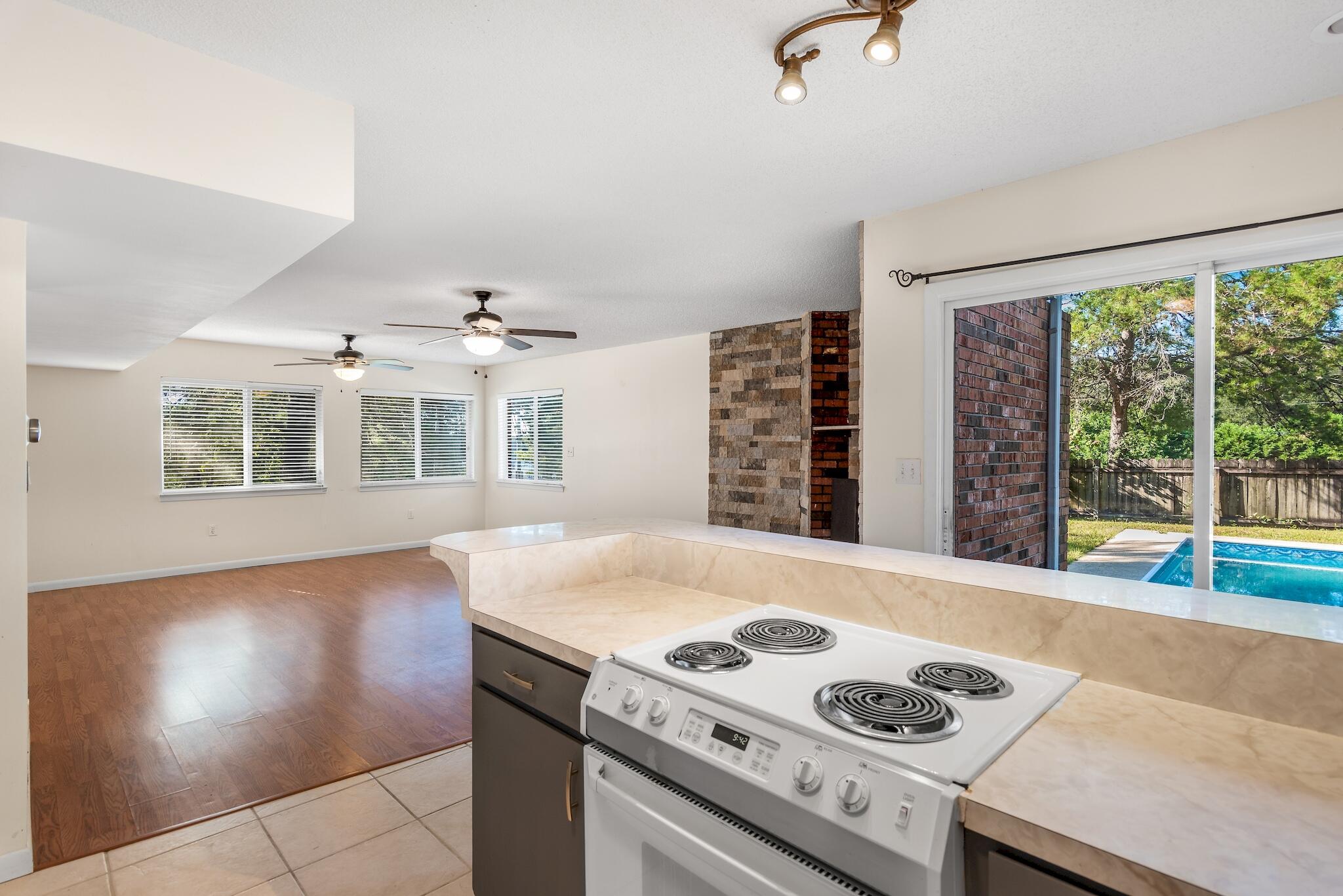 EDGEWATER VILLAGE NORTH - Residential