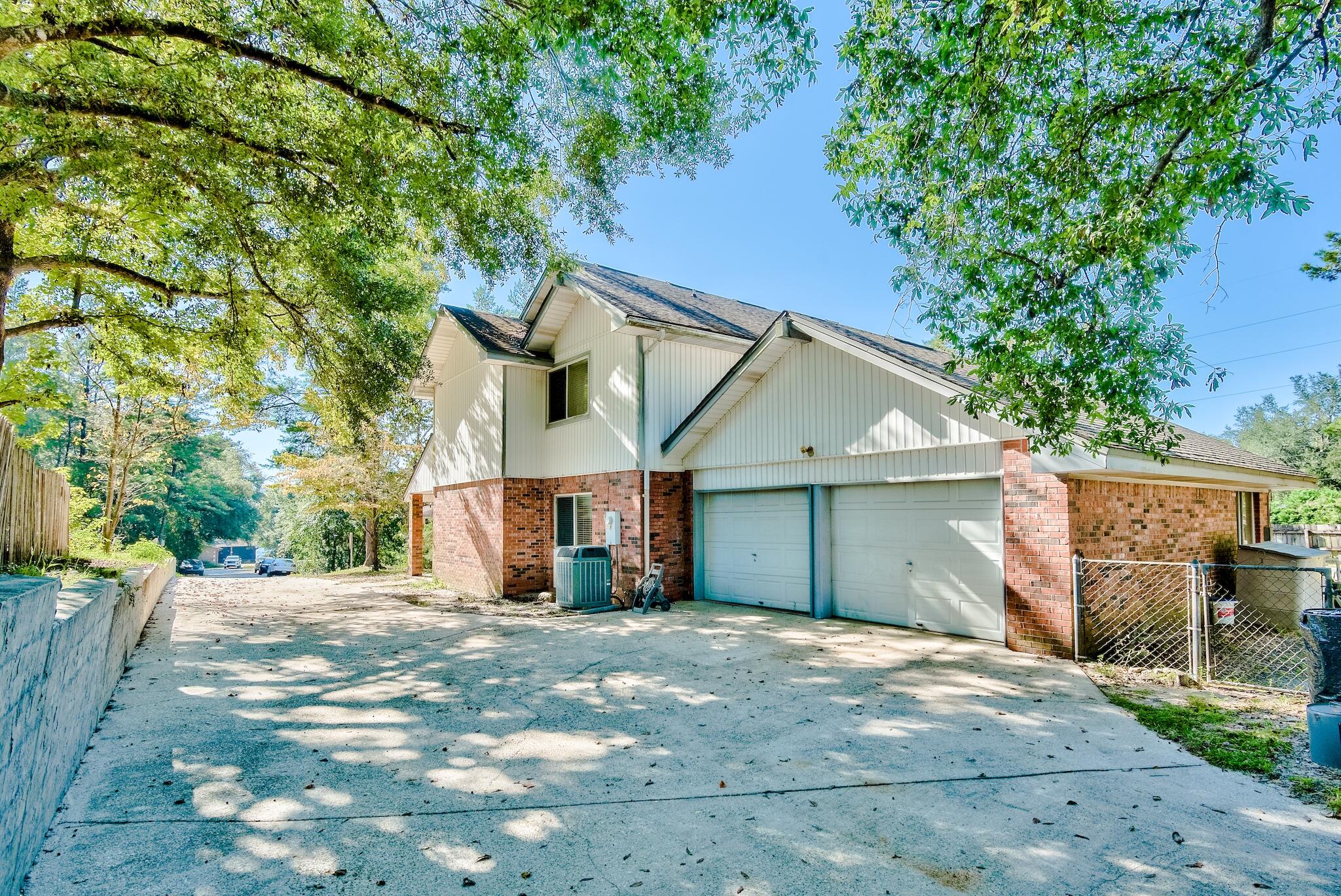 EDGEWATER VILLAGE NORTH - Residential