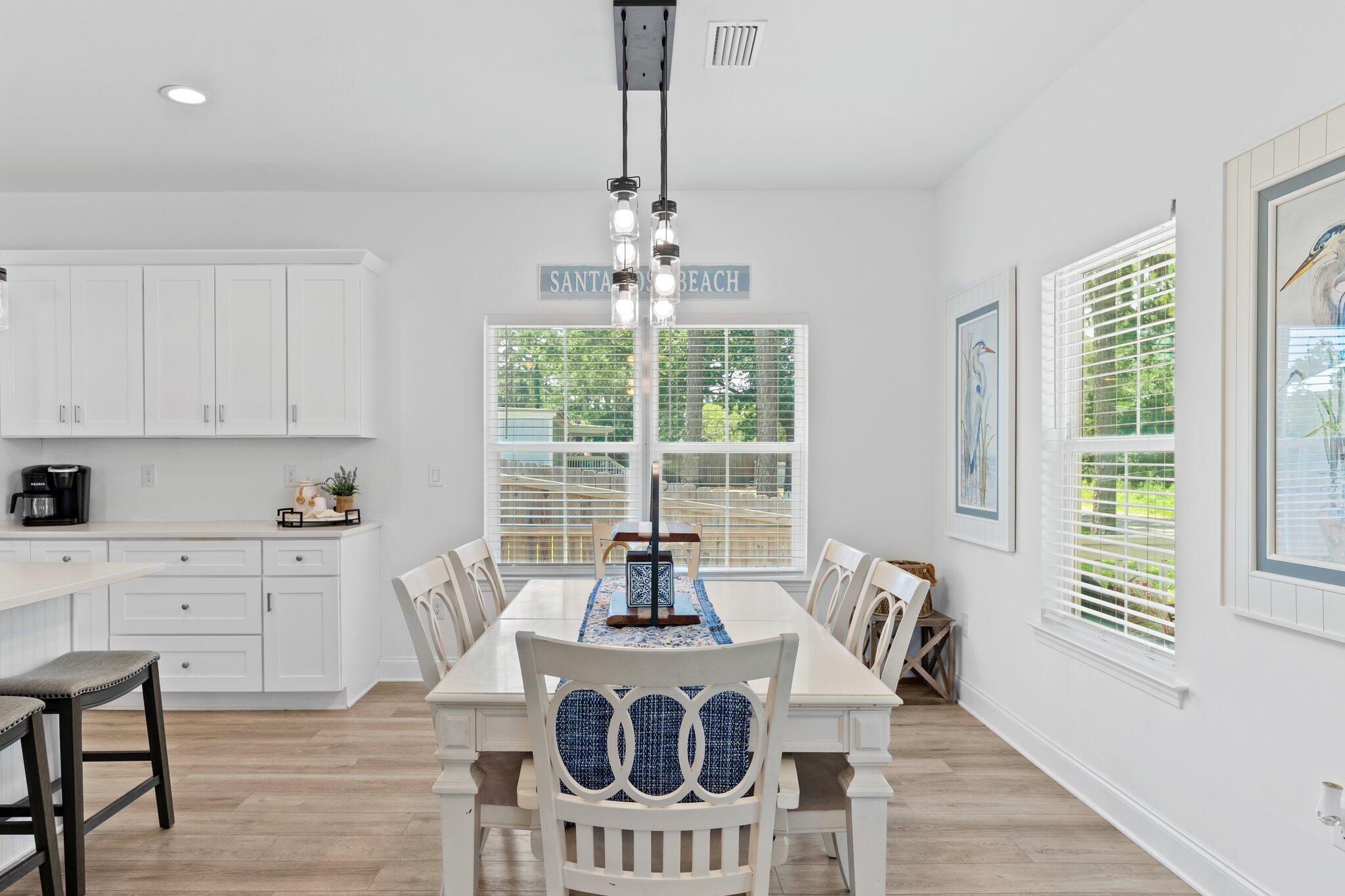 TOWN OF SANTA ROSA - Residential