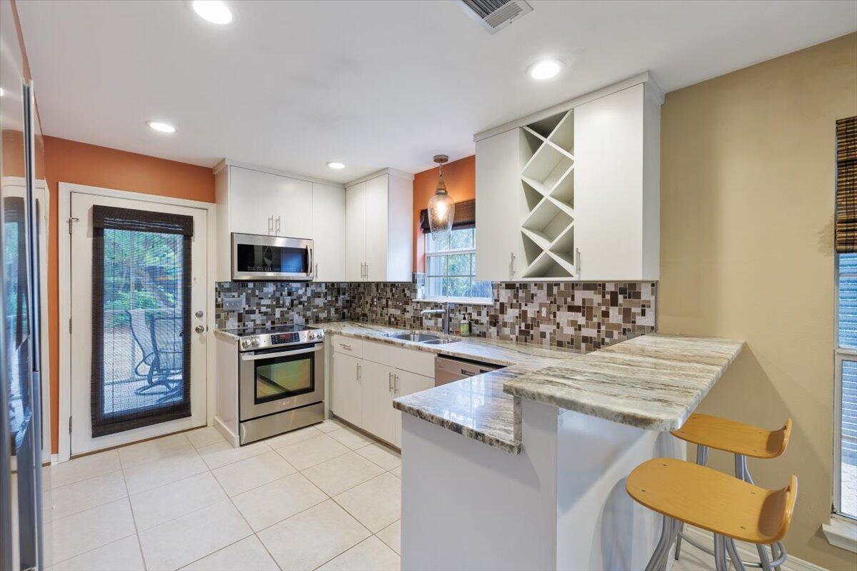 SEAGROVE VILLAGE 7TH ADD - Residential