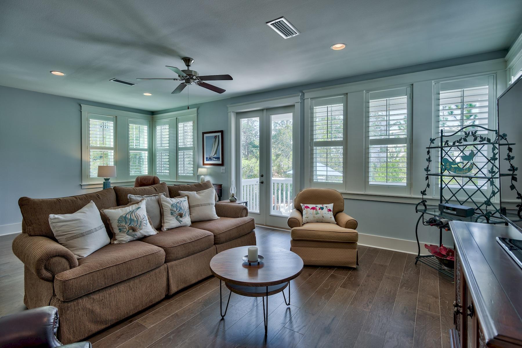 HIGHLAND PARKS - Residential