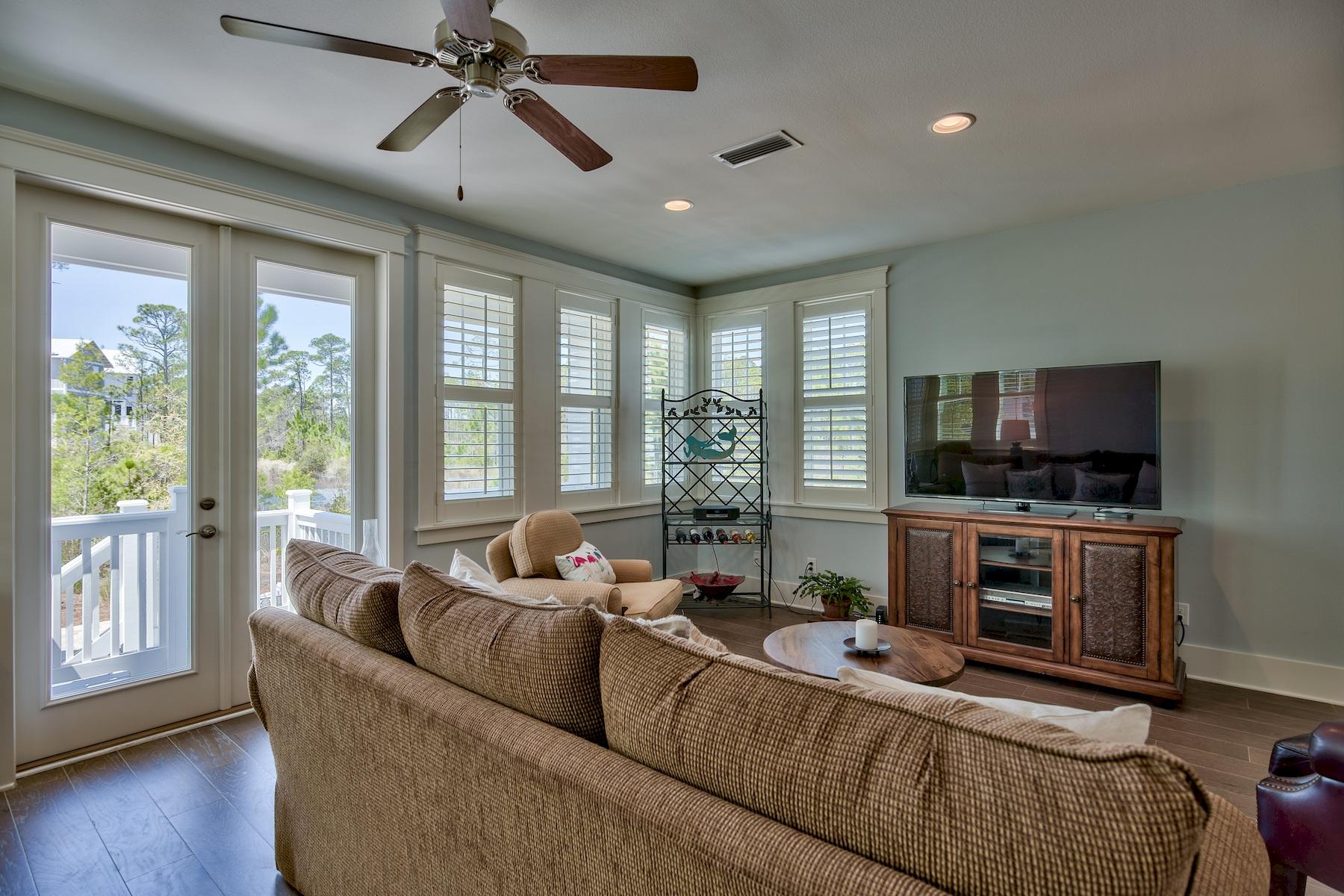 HIGHLAND PARKS - Residential