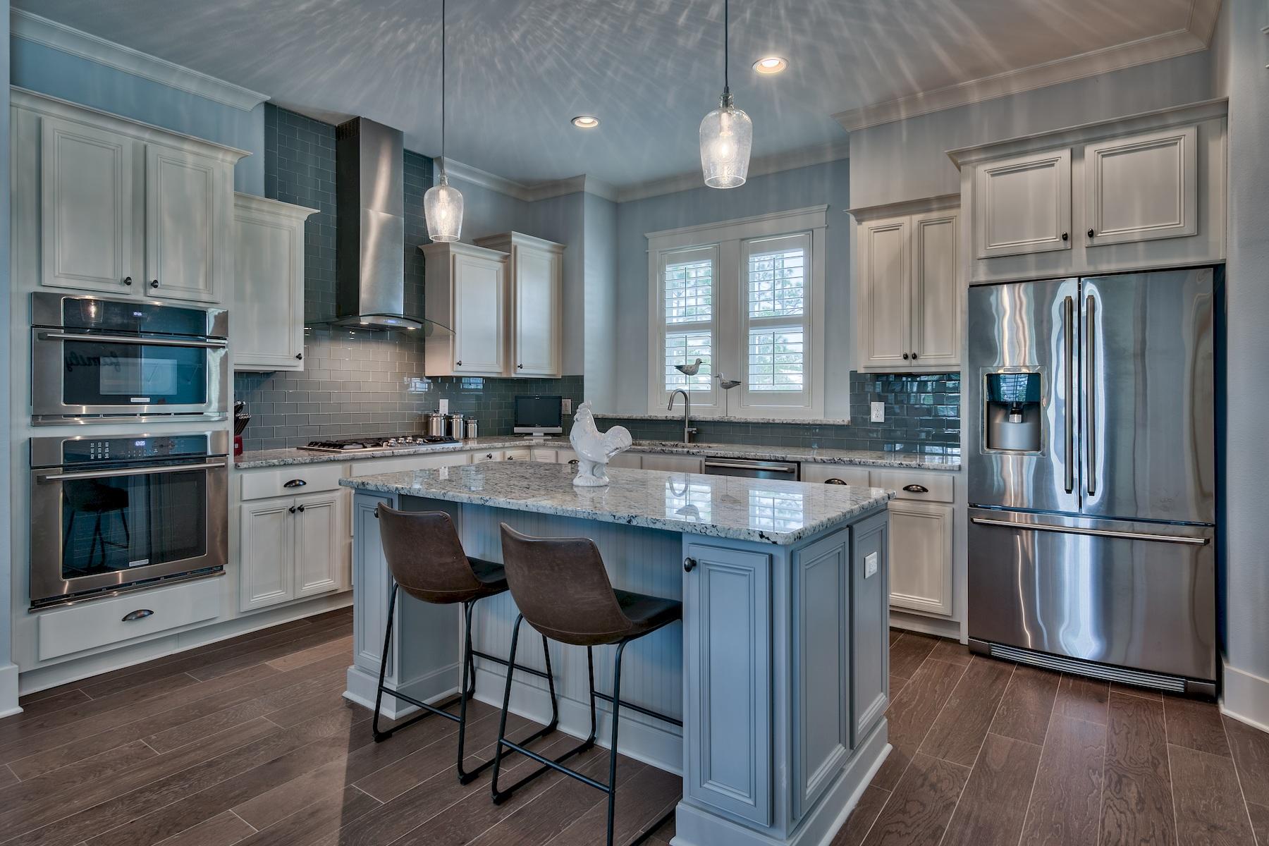 HIGHLAND PARKS - Residential