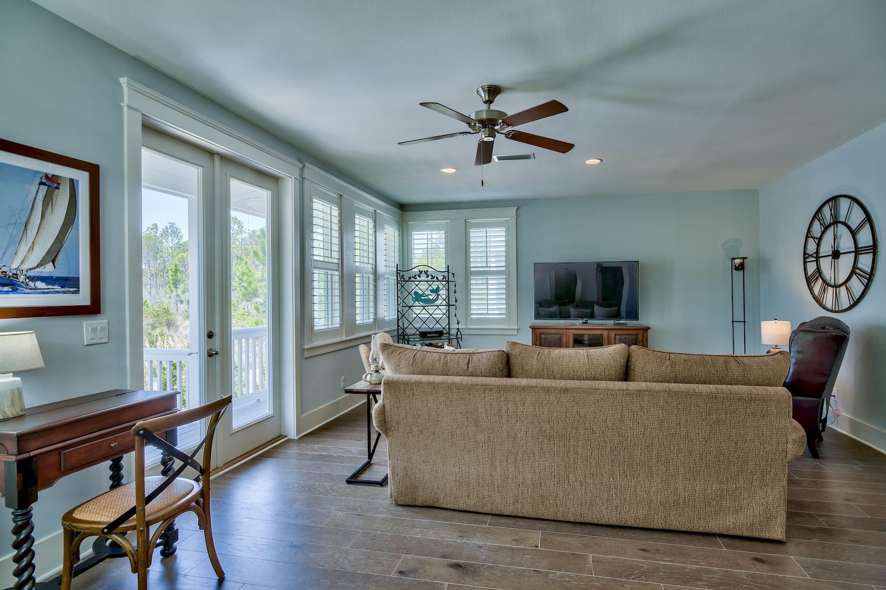 HIGHLAND PARKS - Residential