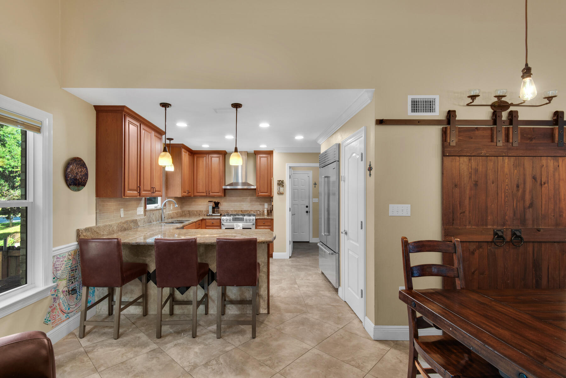 ROCKY BAYOU COUNTRY CLUB ESTATES 8 - Residential