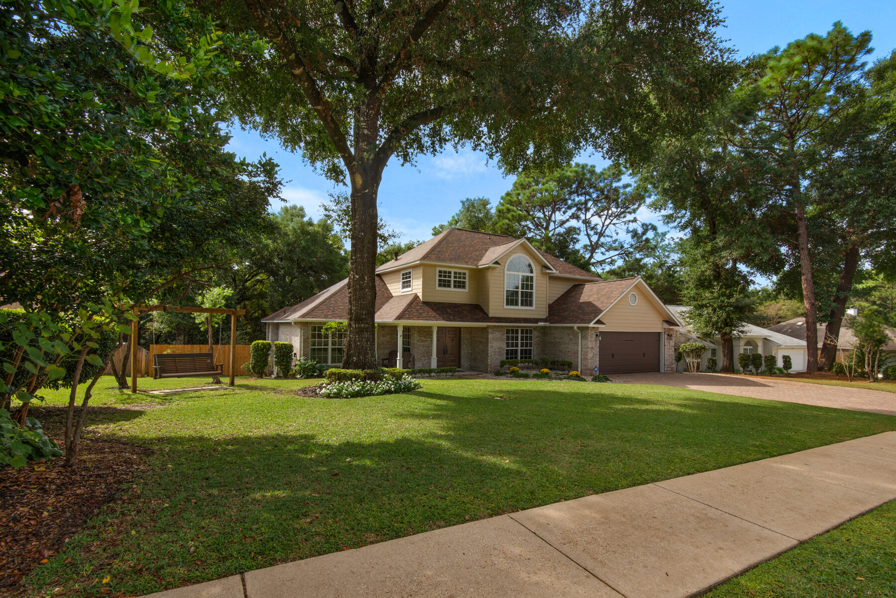 ROCKY BAYOU COUNTRY CLUB ESTATES 8 - Residential