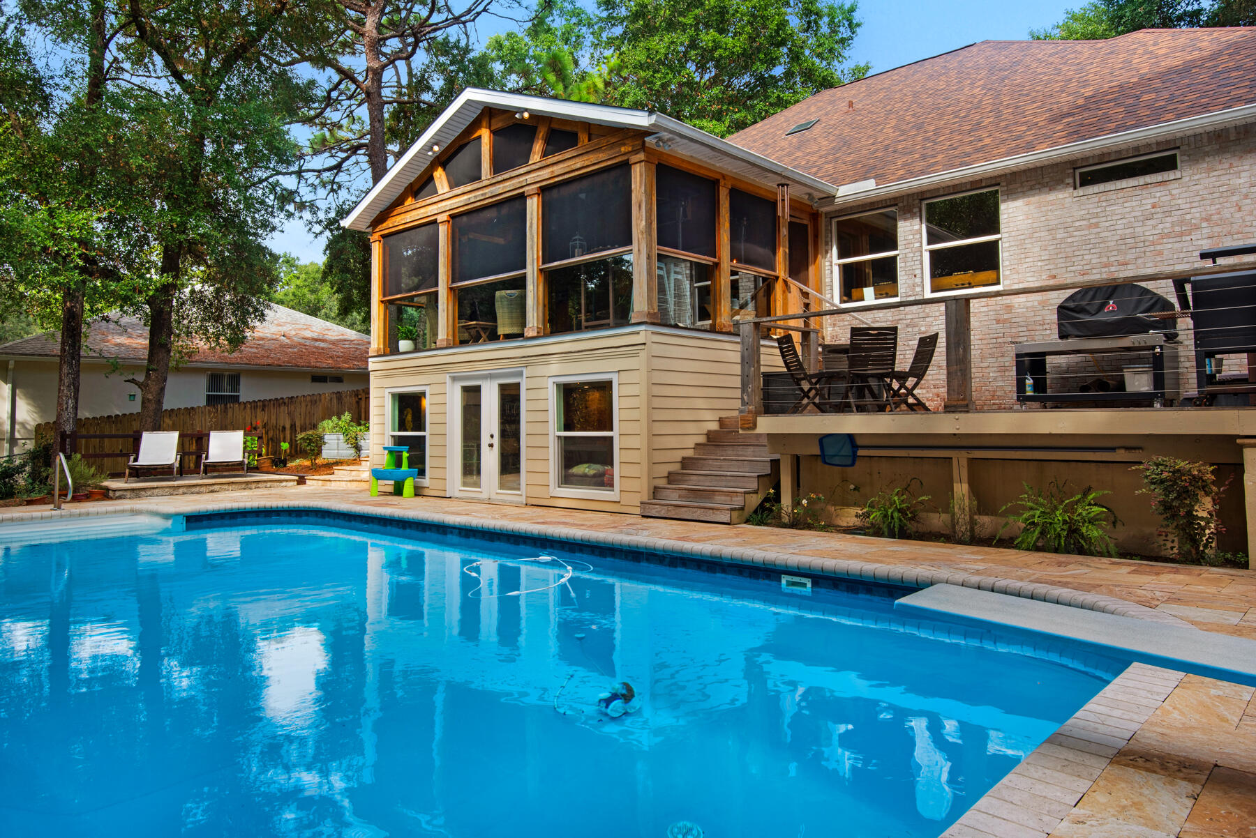 ROCKY BAYOU COUNTRY CLUB ESTATES 8 - Residential