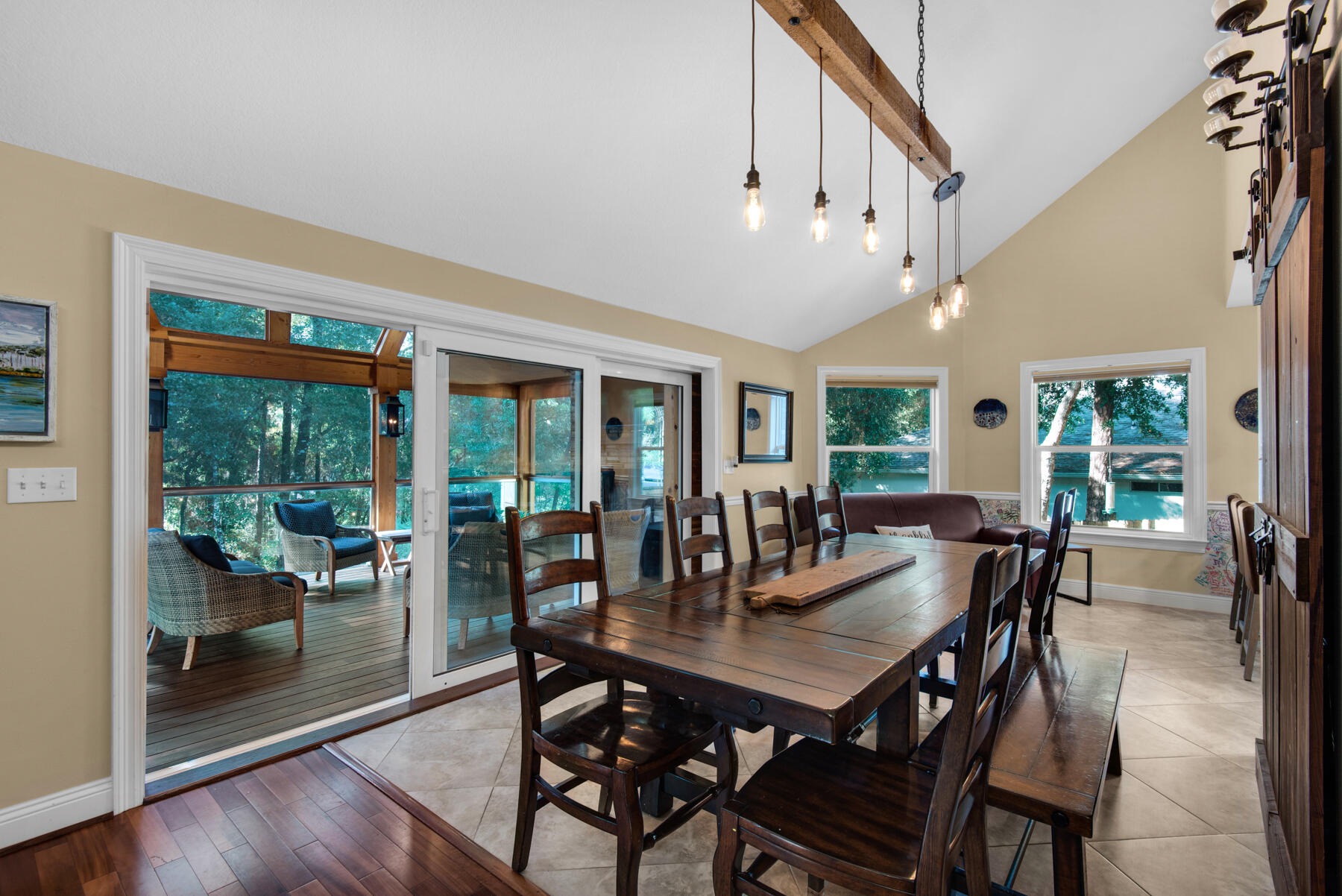 ROCKY BAYOU COUNTRY CLUB ESTATES 8 - Residential