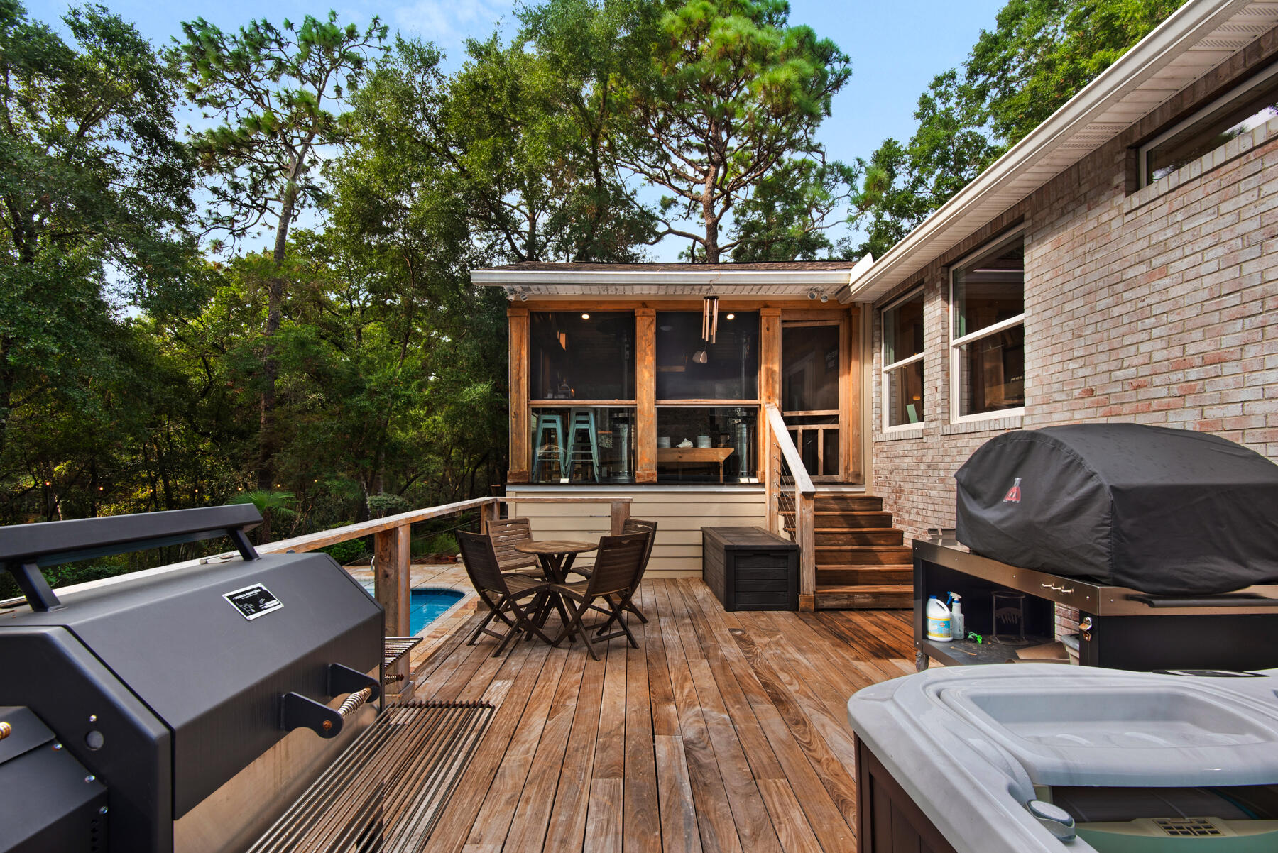 ROCKY BAYOU COUNTRY CLUB ESTATES 8 - Residential